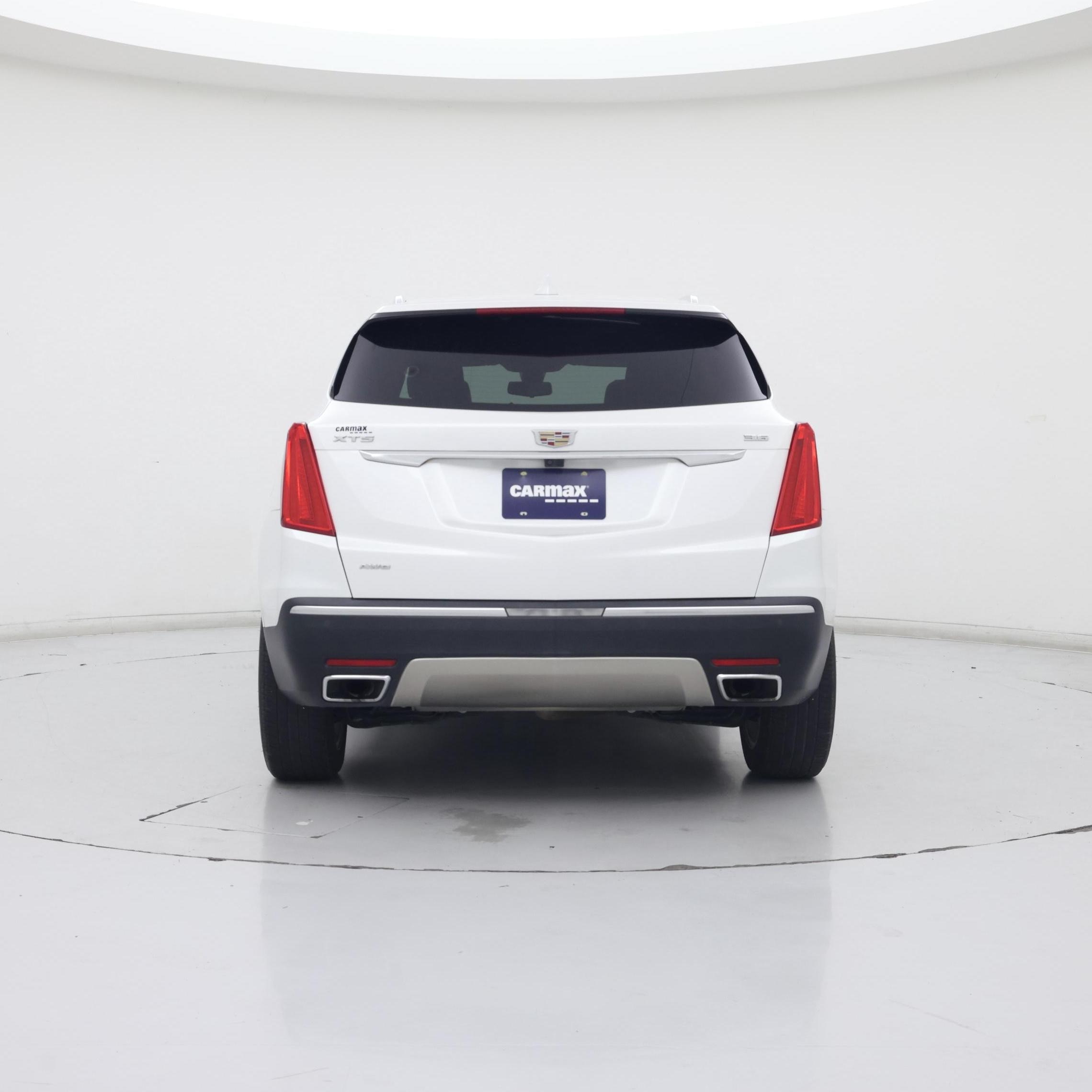 Thumbnail: 2017 Cadillac XT5 - 6