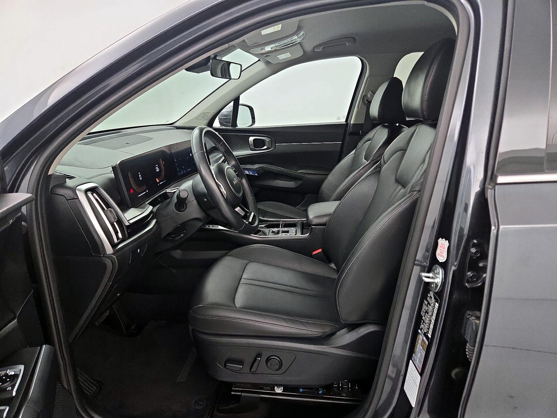 Thumbnail: 2024 Kia Sorento - 11