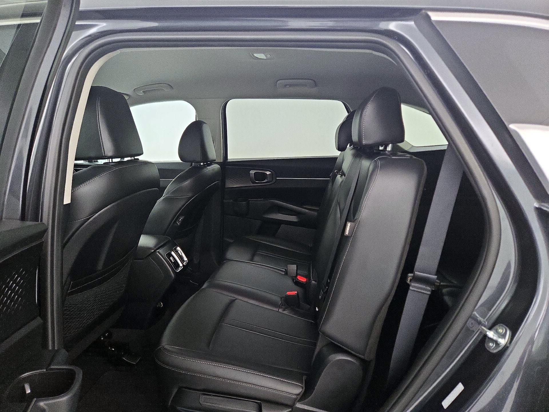 Thumbnail: 2024 Kia Sorento - 20