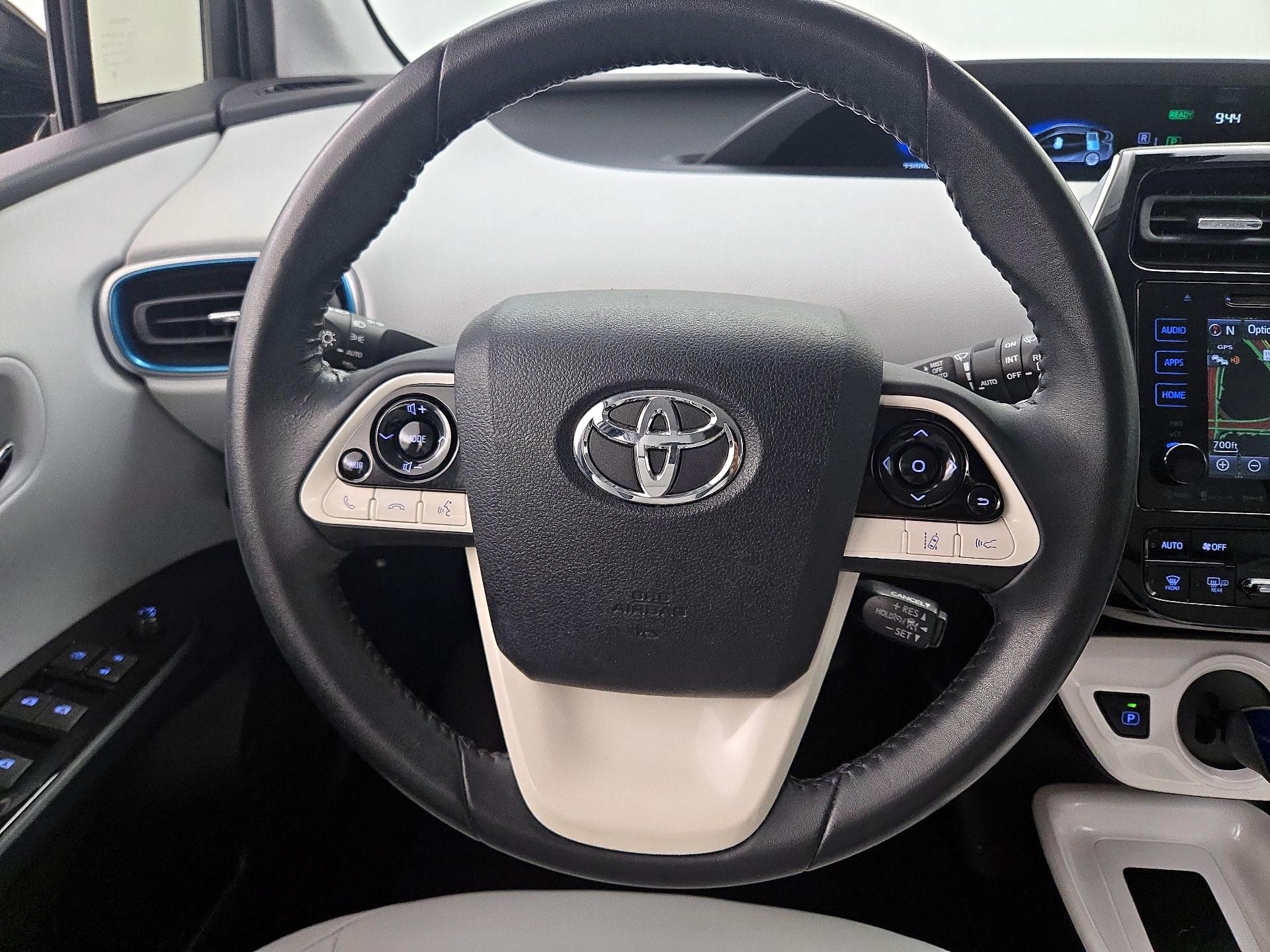 Thumbnail: 2017 Toyota Prius - 10