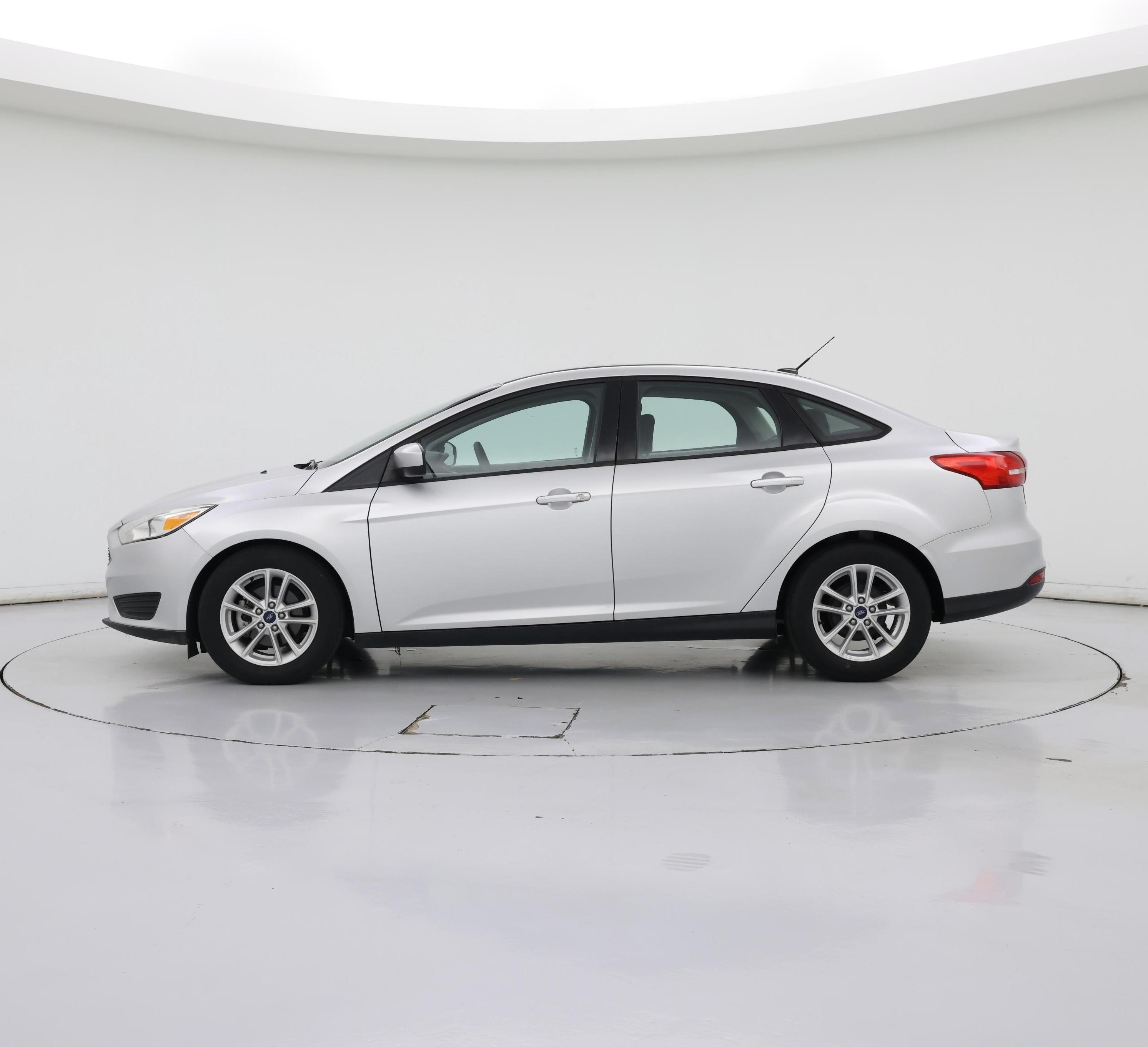 Thumbnail: 2018 Ford Focus - 3
