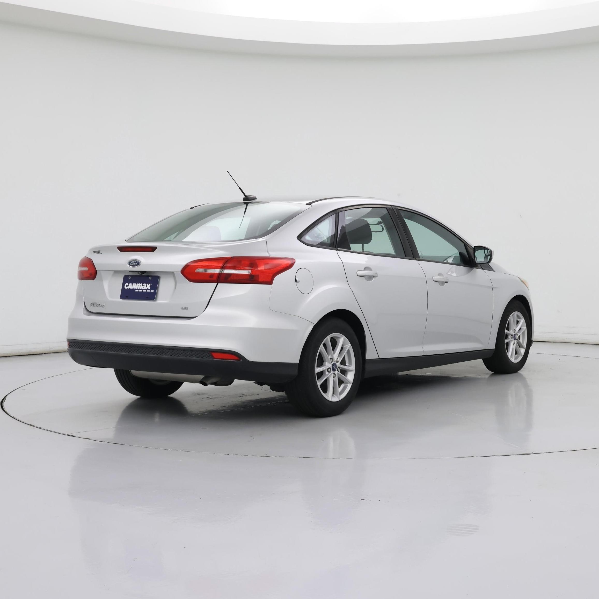 Thumbnail: 2018 Ford Focus - 8
