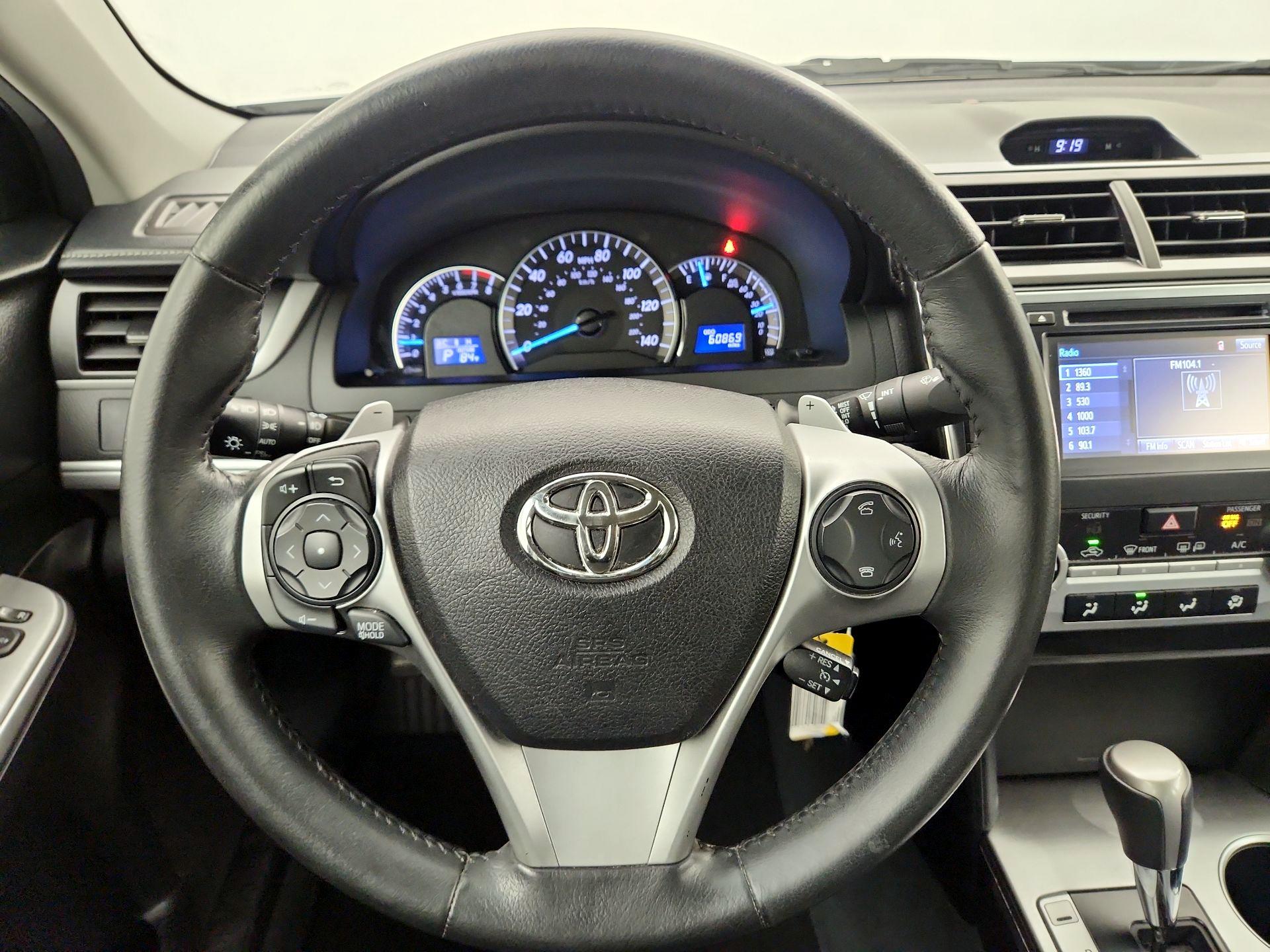 Thumbnail: 2014 Toyota Camry - 10