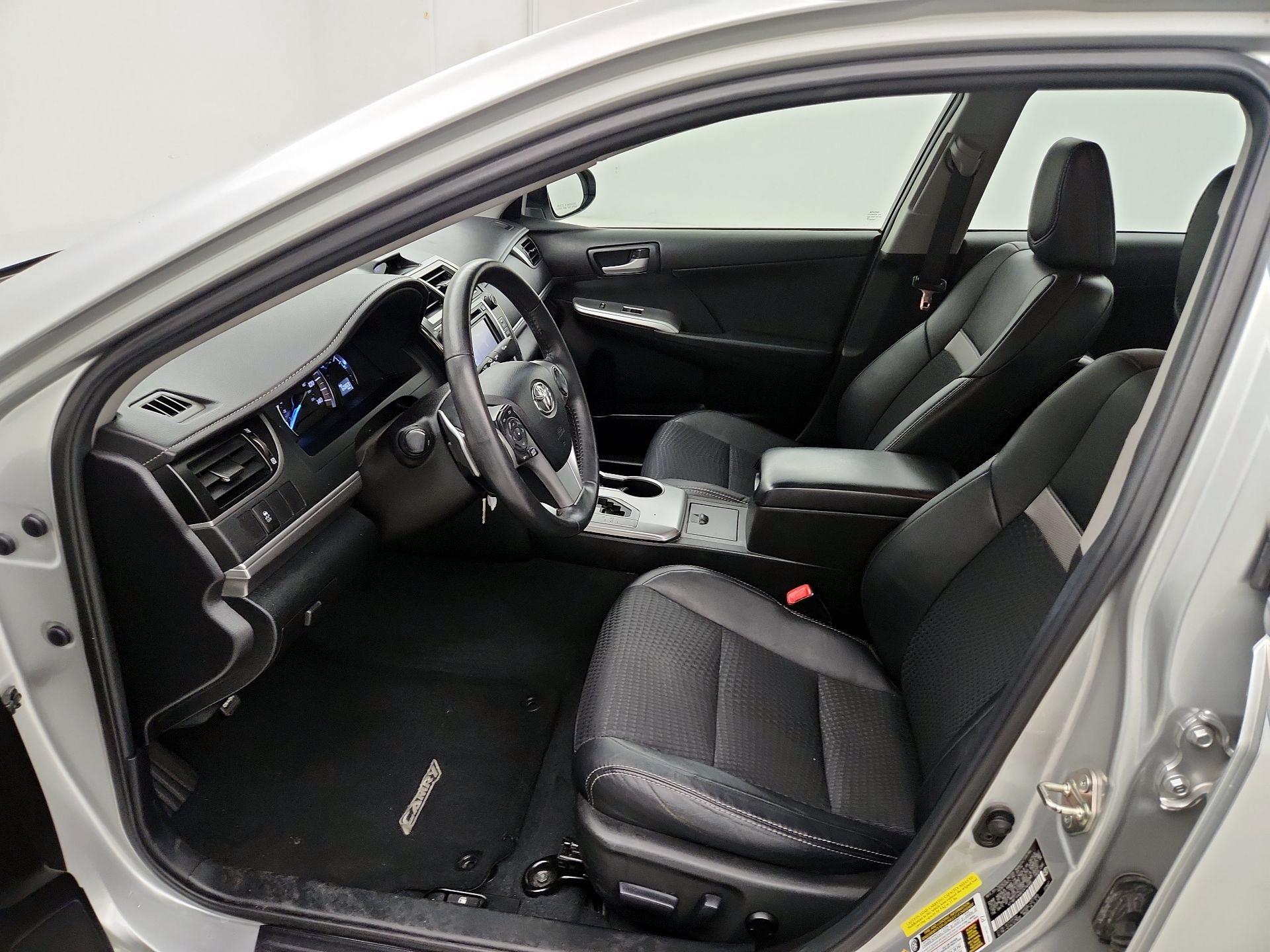 Thumbnail: 2014 Toyota Camry - 11