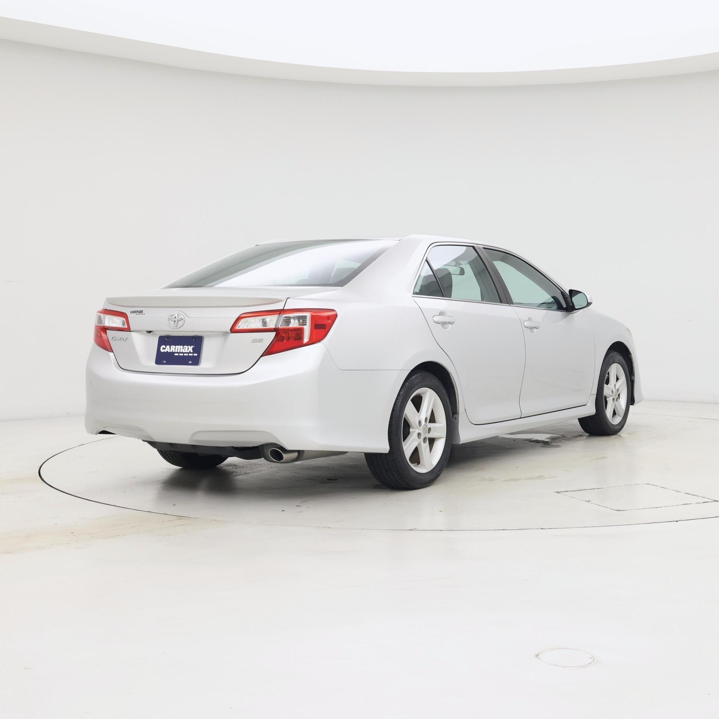 Thumbnail: 2014 Toyota Camry - 8