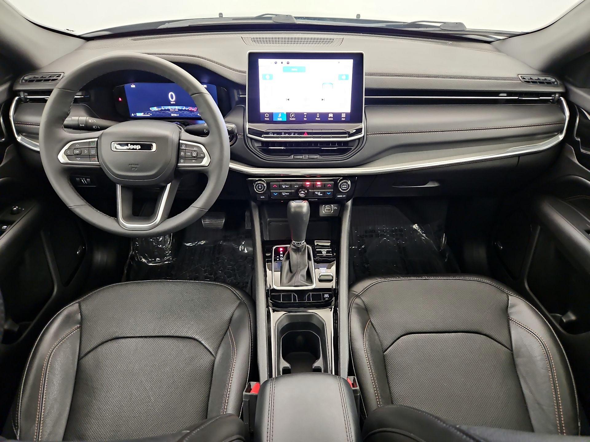 Thumbnail: 2023 Jeep Compass - 9