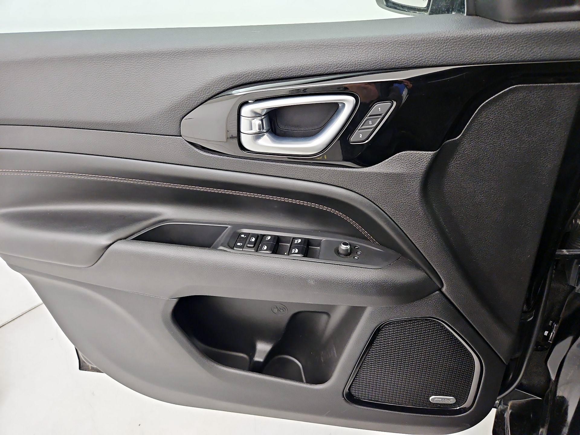 Thumbnail: 2023 Jeep Compass - 12