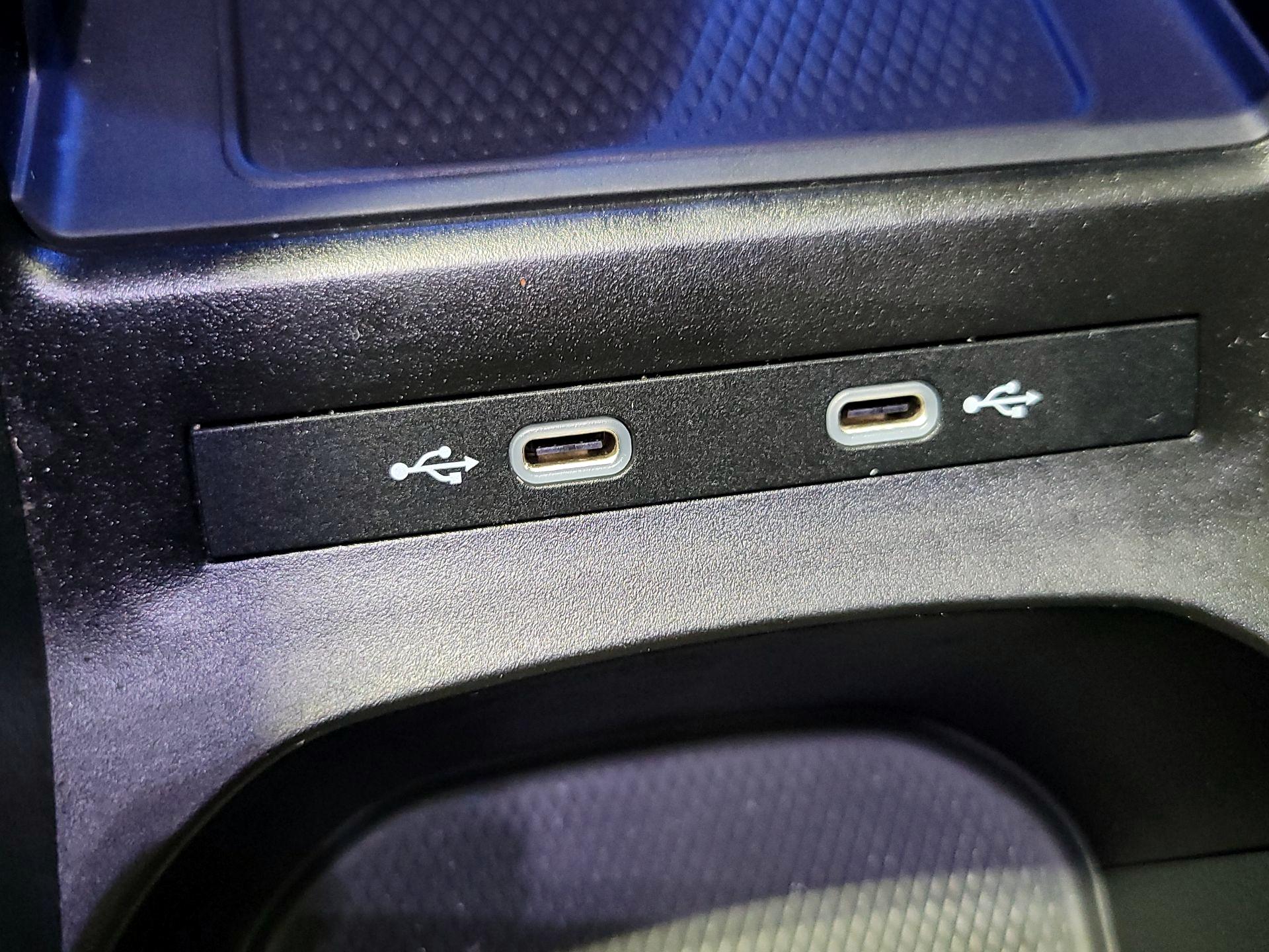 Thumbnail: 2022 Volkswagen ID.4 - 18