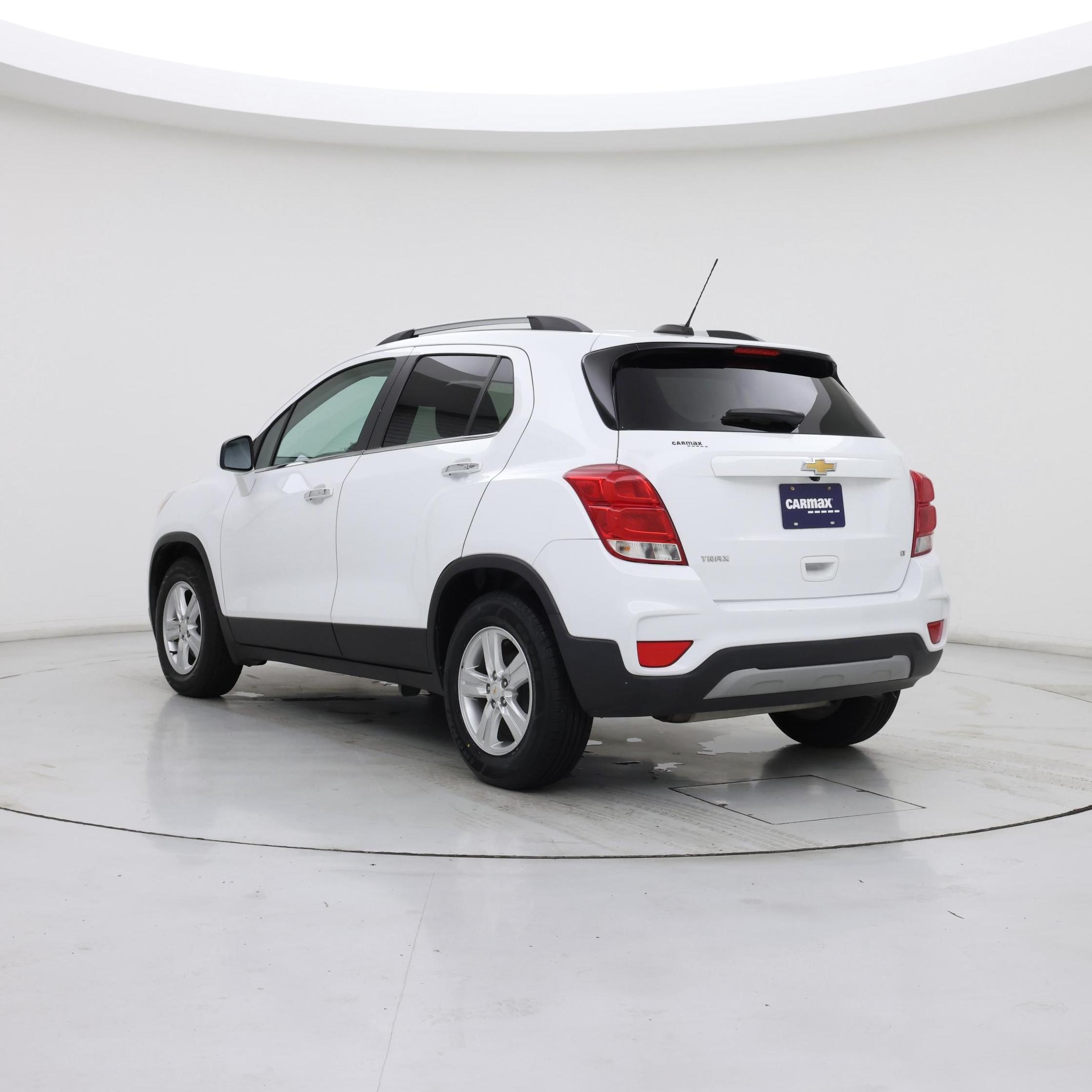 Thumbnail: 2018 Chevrolet Trax - 2