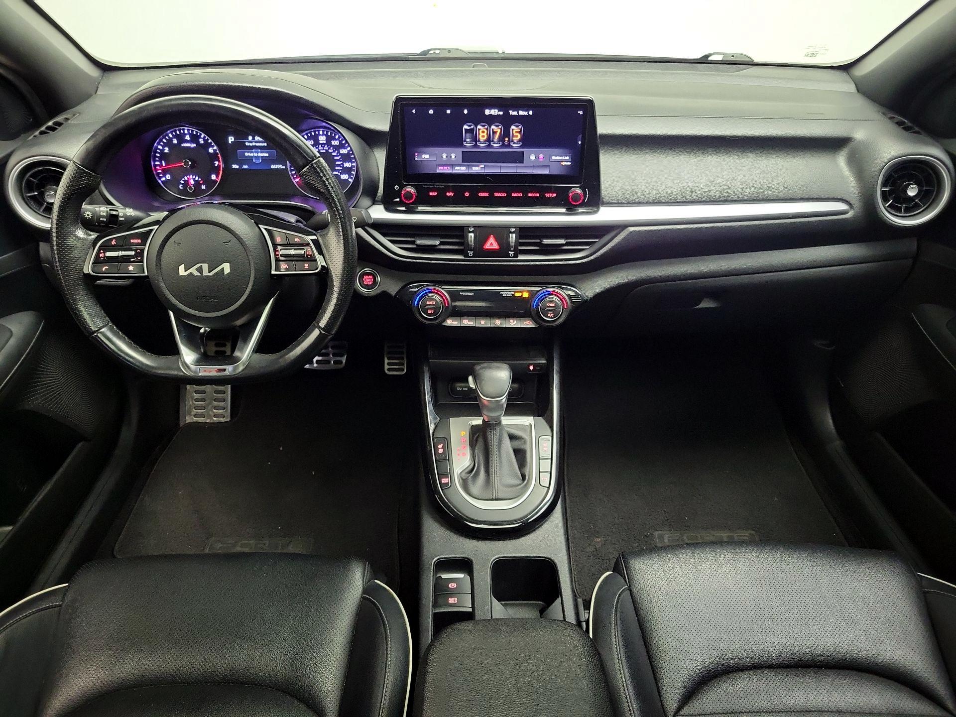 Thumbnail: 2022 Kia Forte - 9