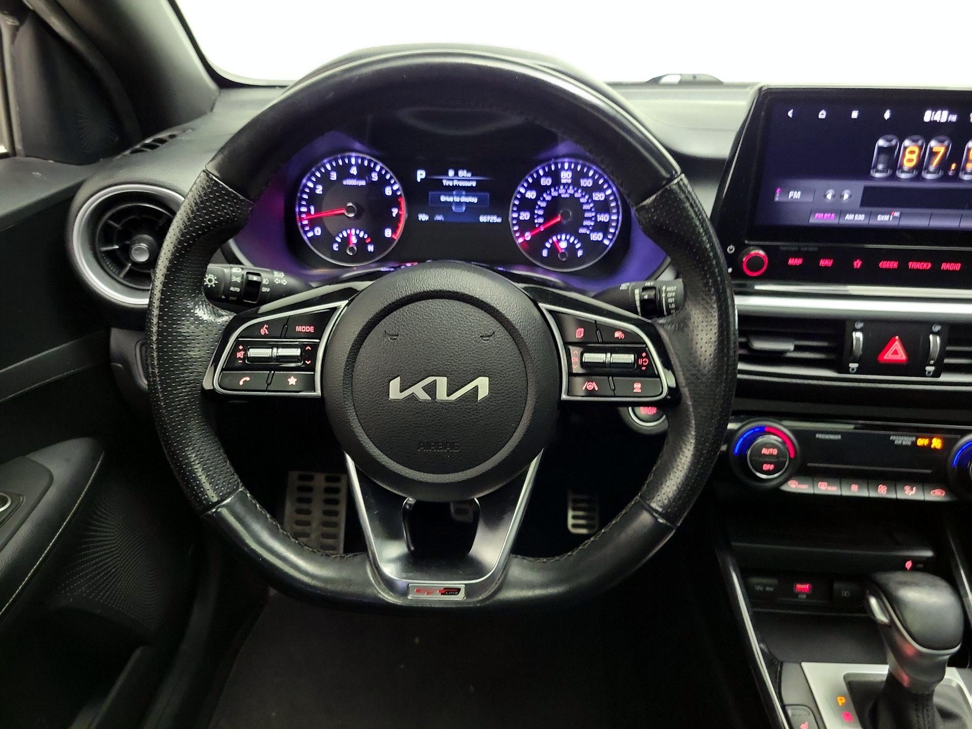 Thumbnail: 2022 Kia Forte - 10