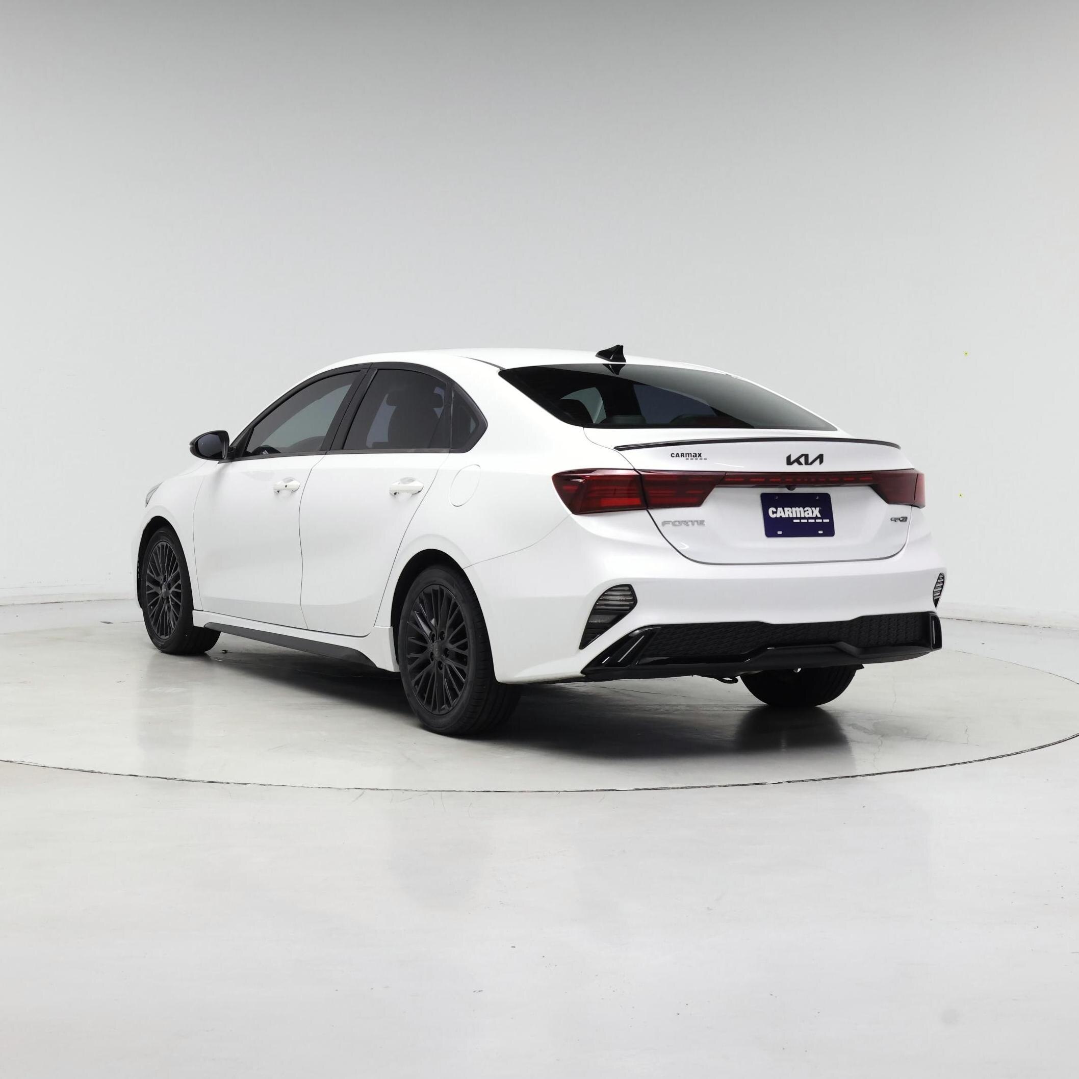 Thumbnail: 2022 Kia Forte - 2