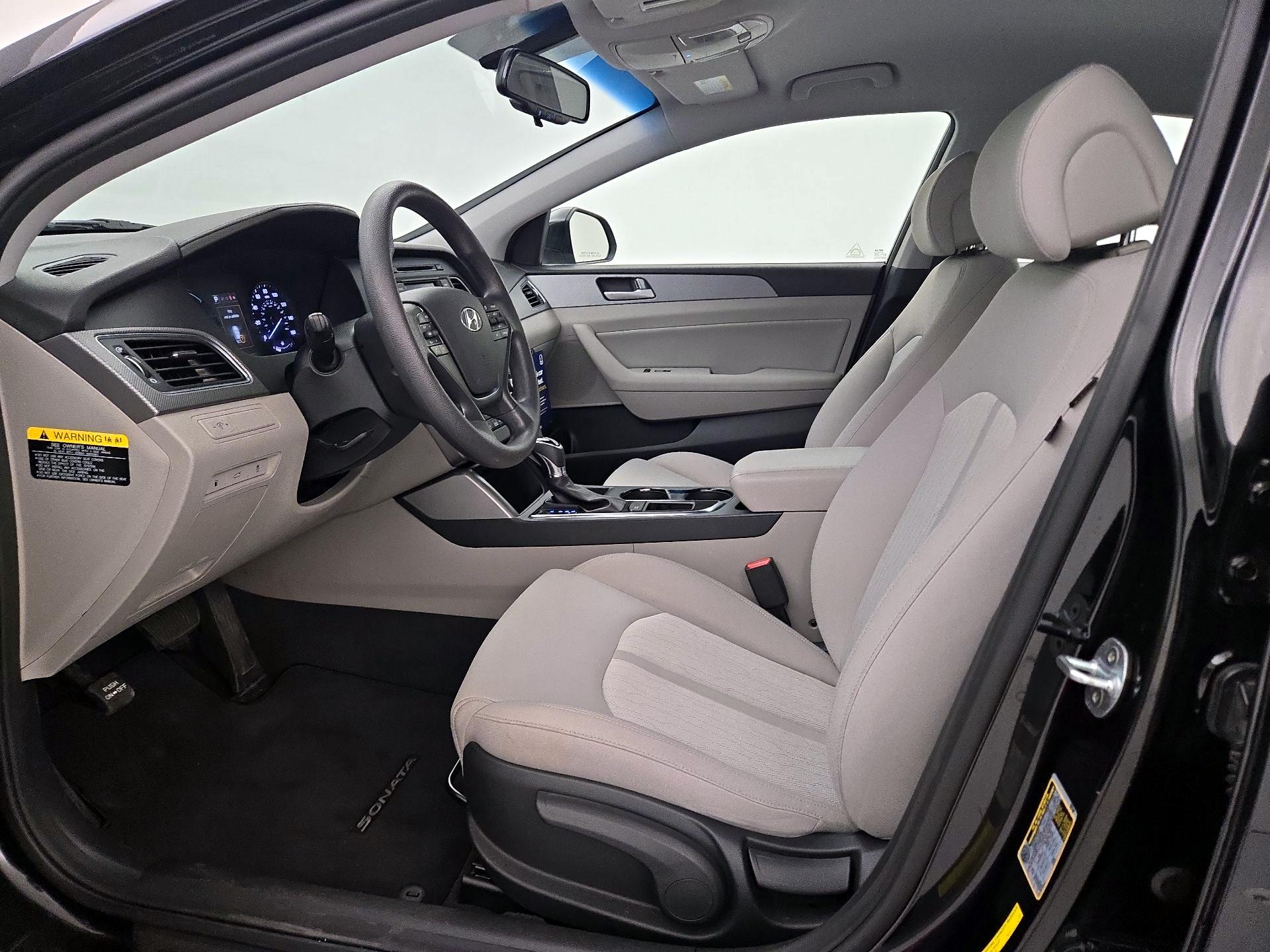 Thumbnail: 2016 Hyundai Sonata - 11