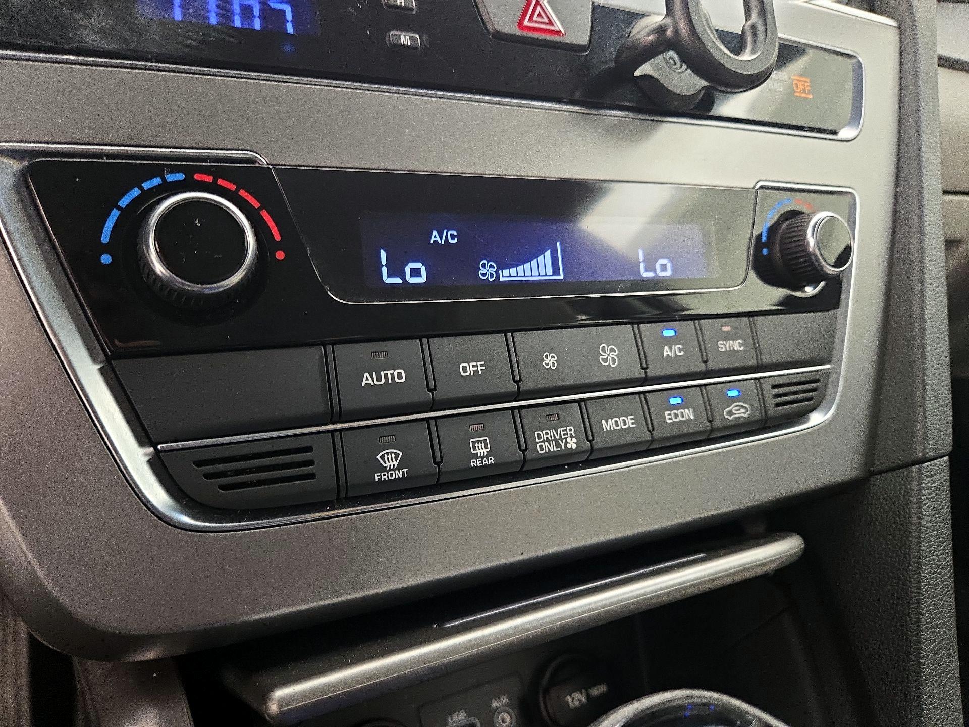 Thumbnail: 2016 Hyundai Sonata - 16
