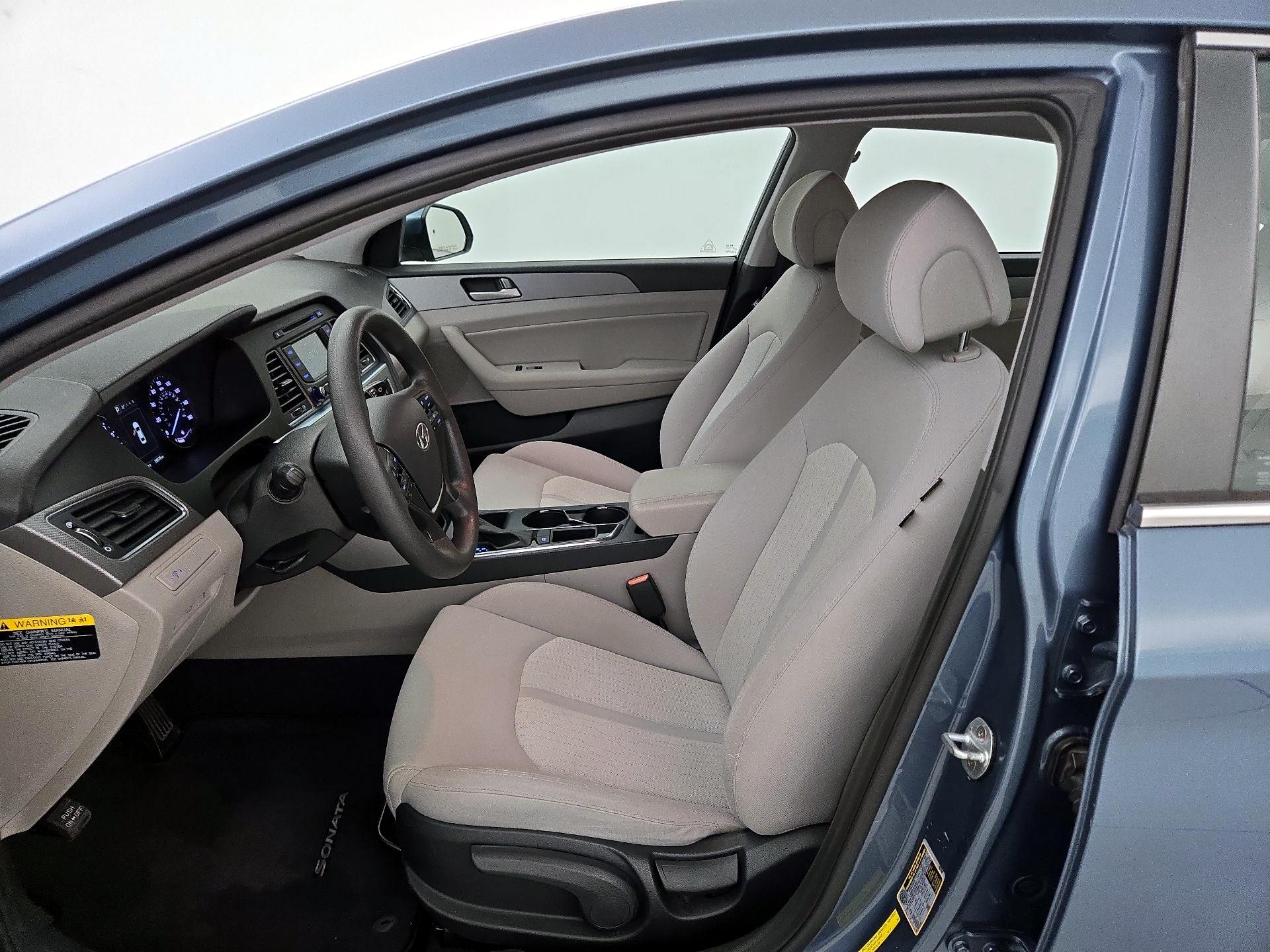 Thumbnail: 2016 Hyundai Sonata - 11