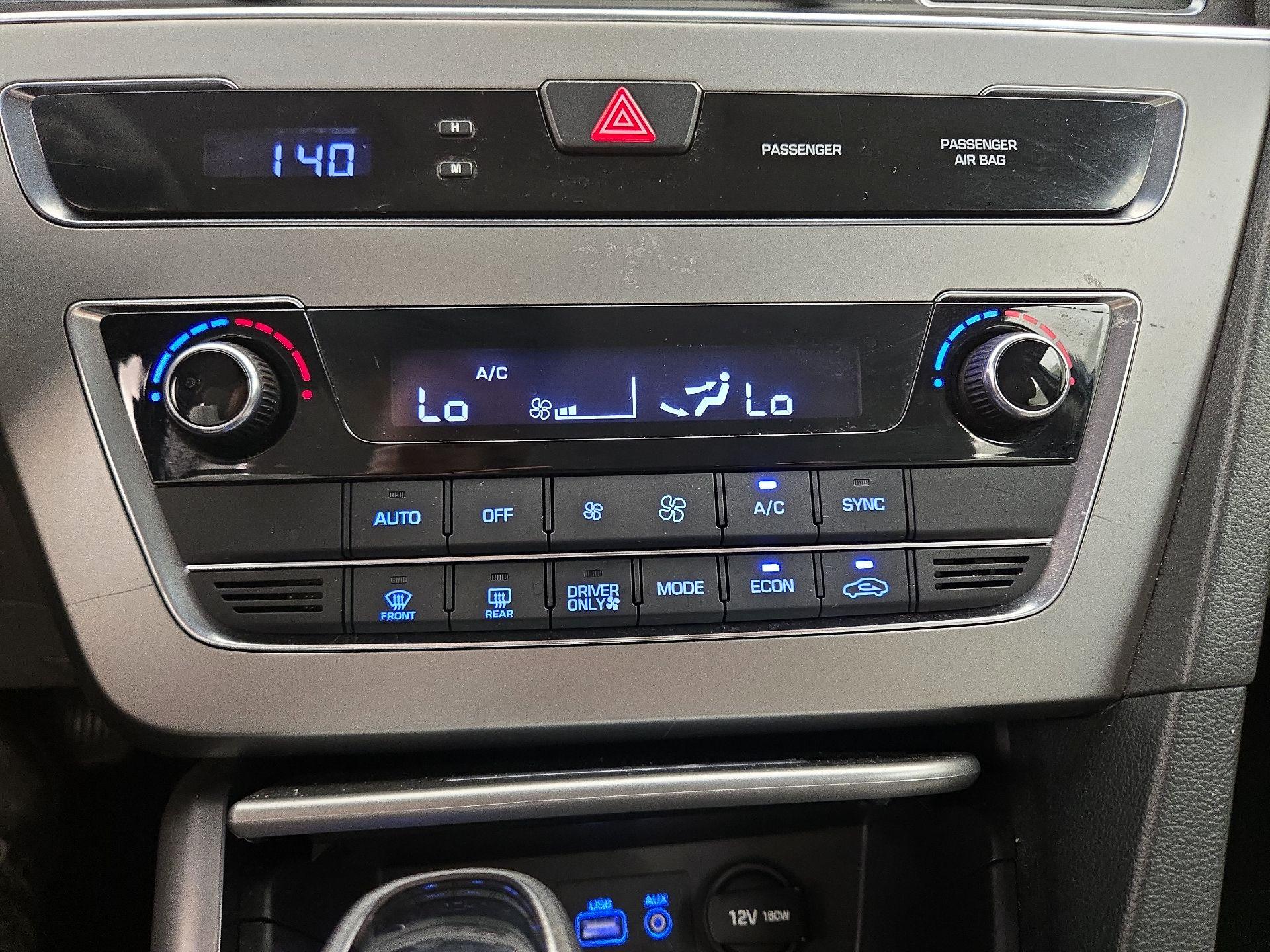 Thumbnail: 2016 Hyundai Sonata - 16