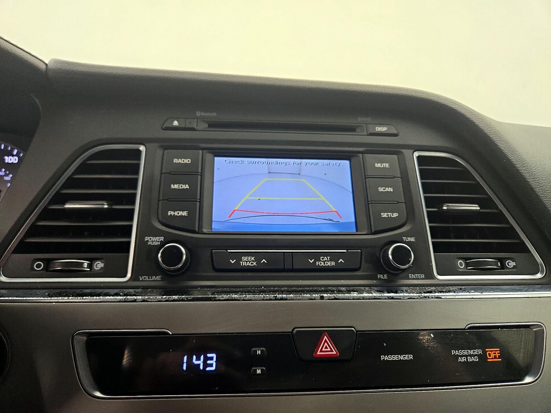 Thumbnail: 2016 Hyundai Sonata - 14
