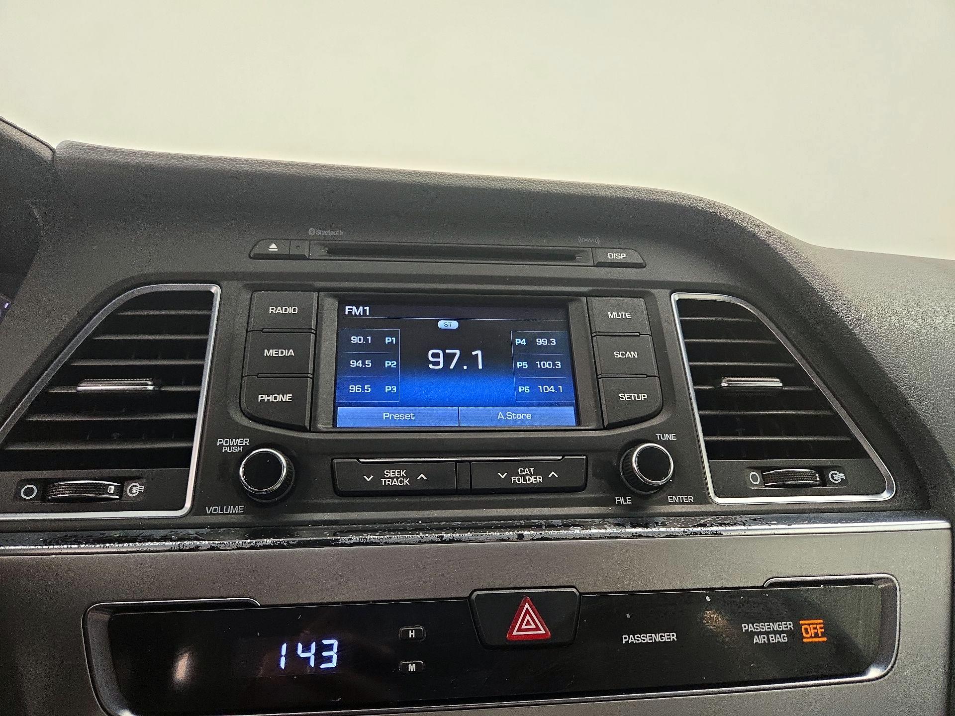 Thumbnail: 2016 Hyundai Sonata - 15