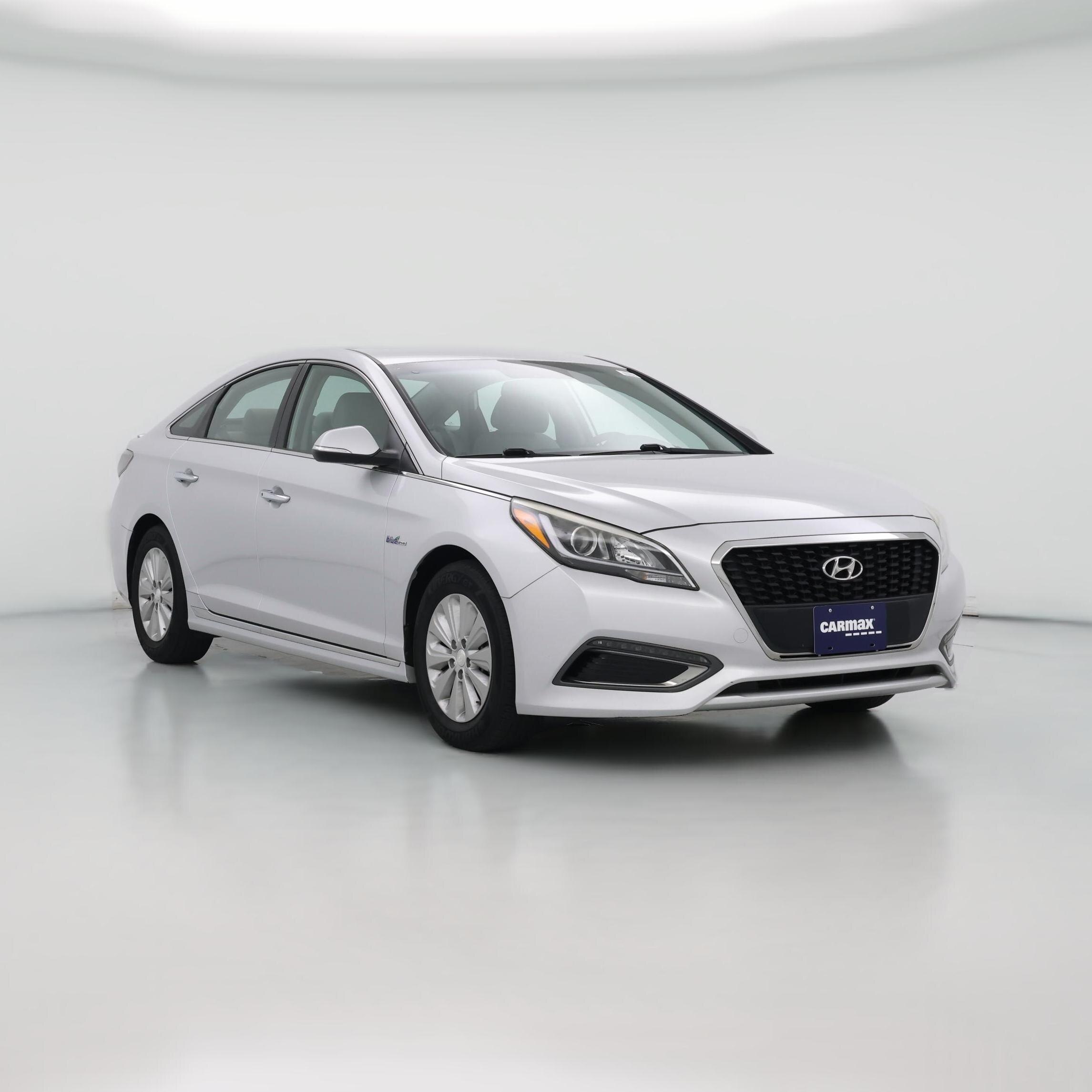 Thumbnail: 2016 Hyundai Sonata - 1