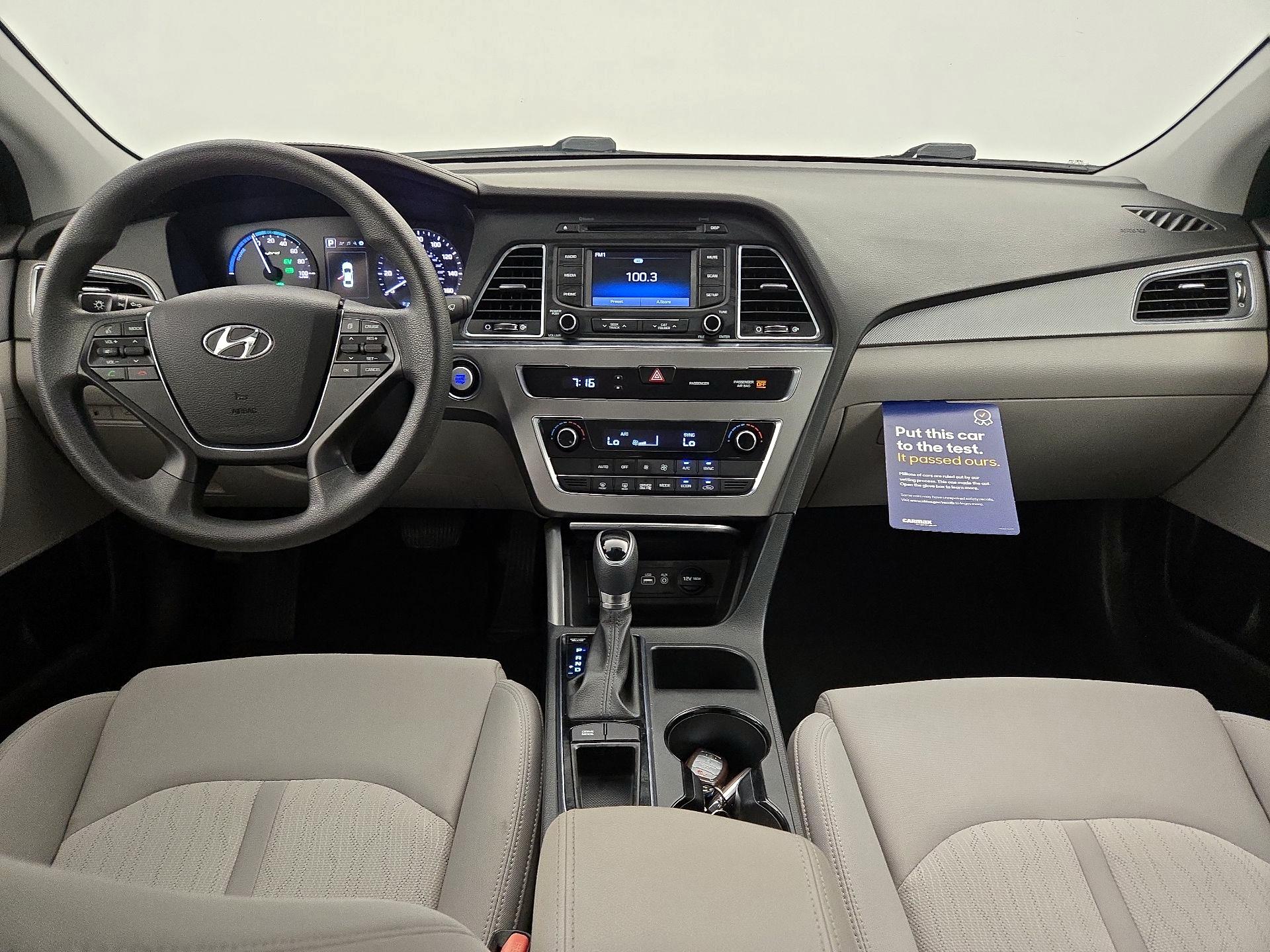 Thumbnail: 2016 Hyundai Sonata - 9