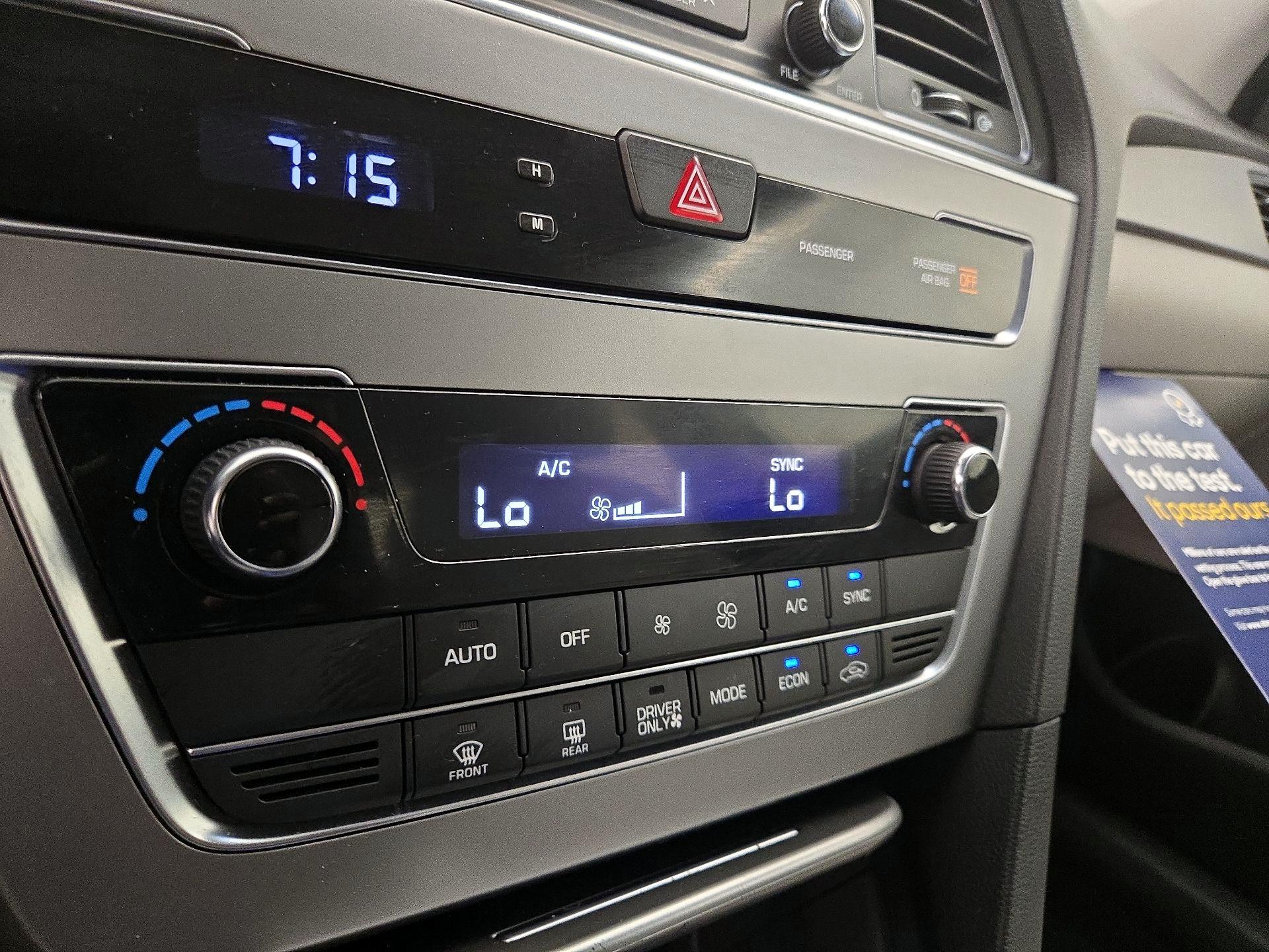 Thumbnail: 2016 Hyundai Sonata - 16