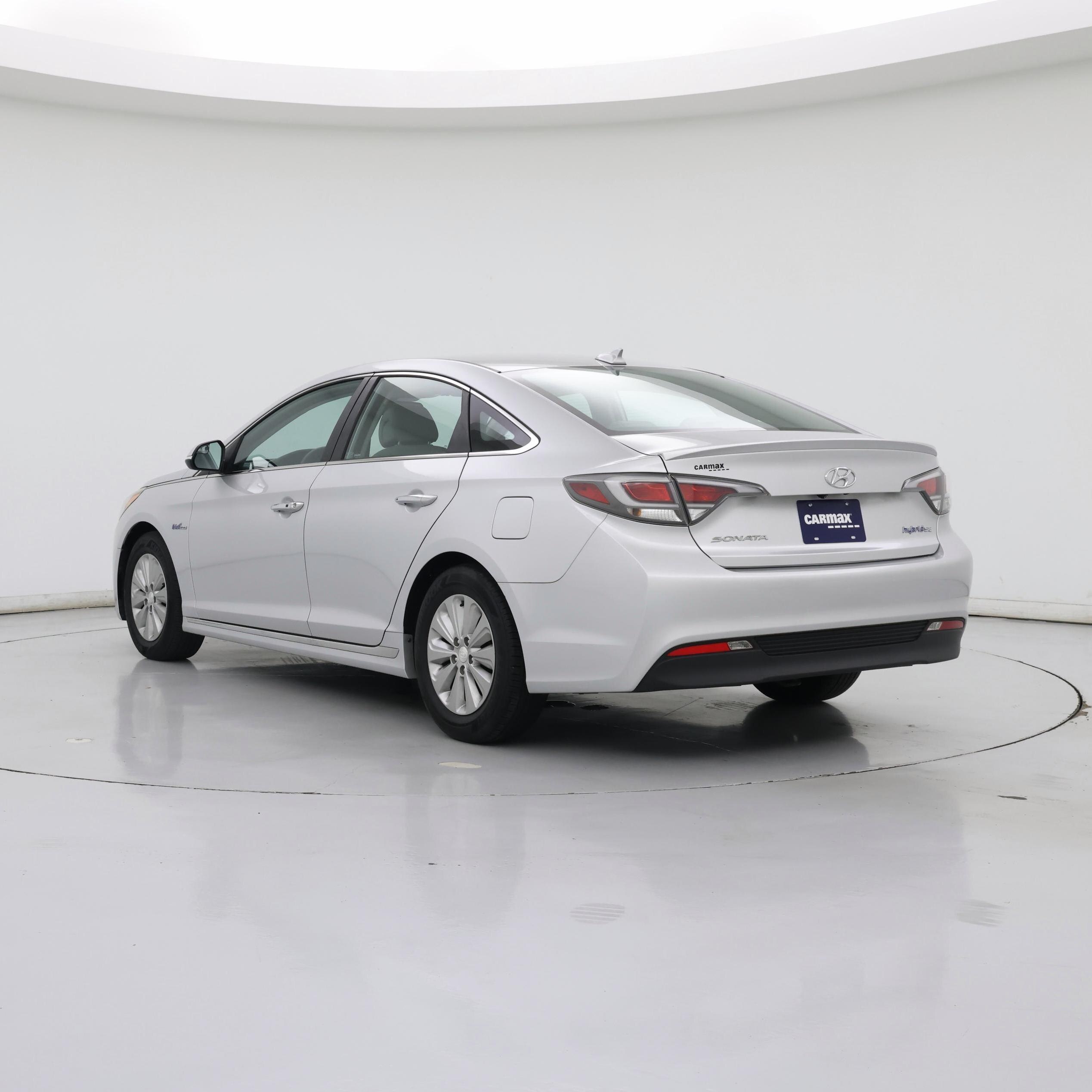Thumbnail: 2016 Hyundai Sonata - 2
