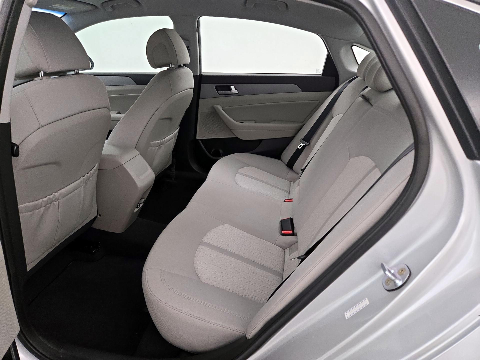 Thumbnail: 2016 Hyundai Sonata - 19
