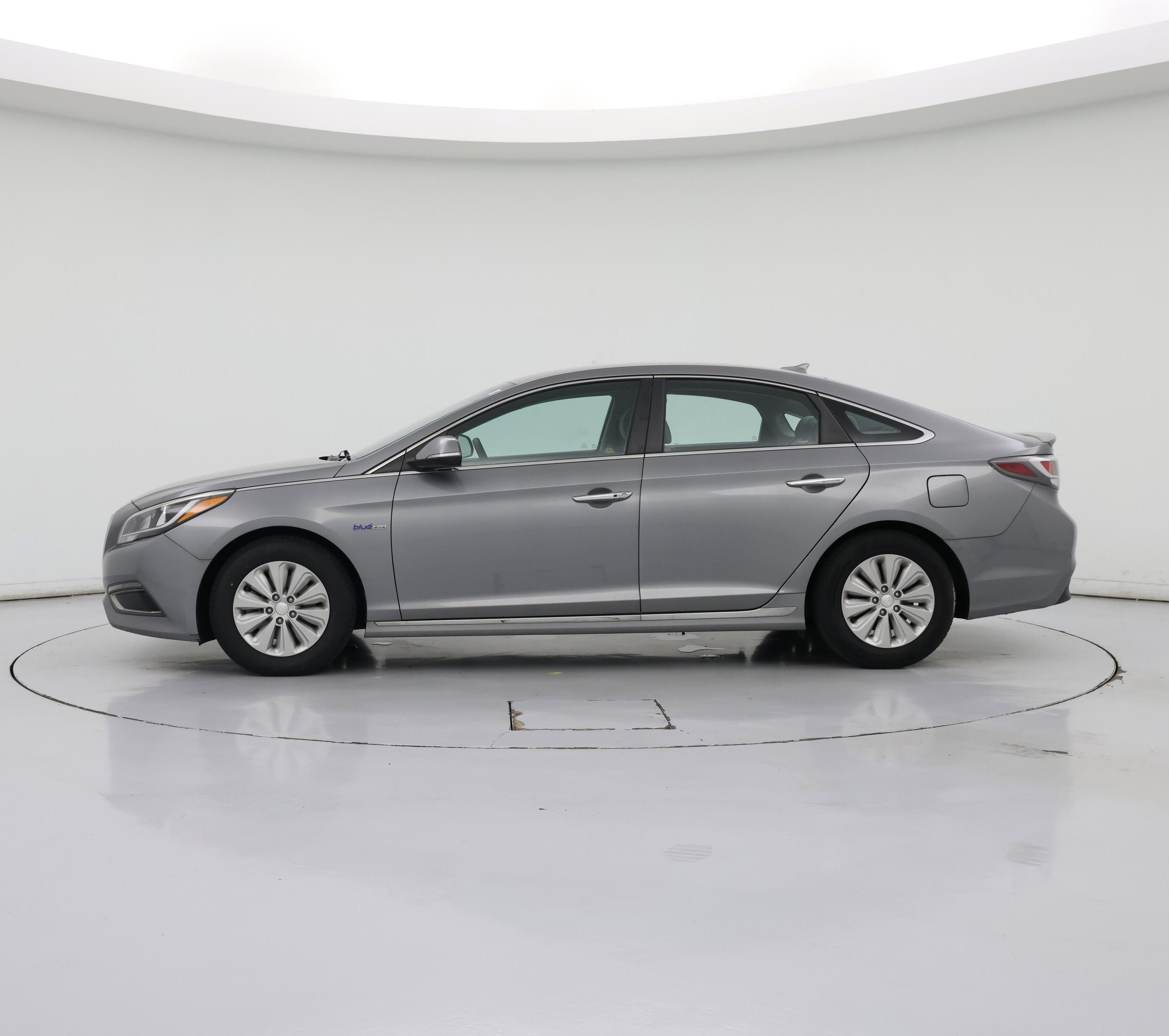 Thumbnail: 2017 Hyundai Sonata - 3