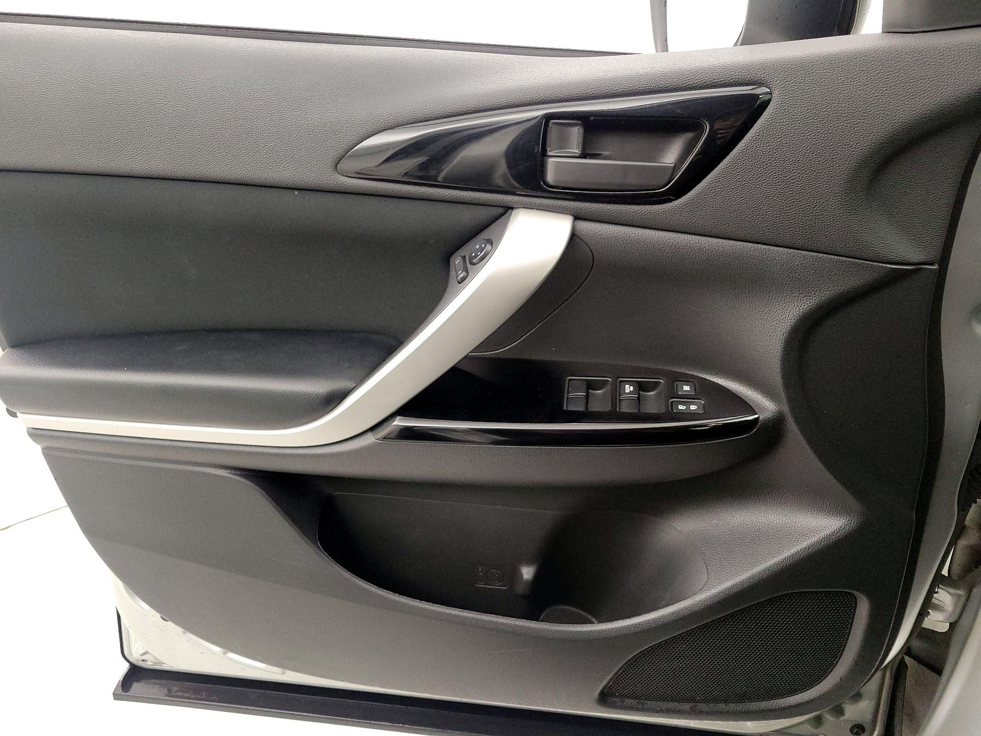 Thumbnail: 2023 Mitsubishi Eclipse Cross - 12