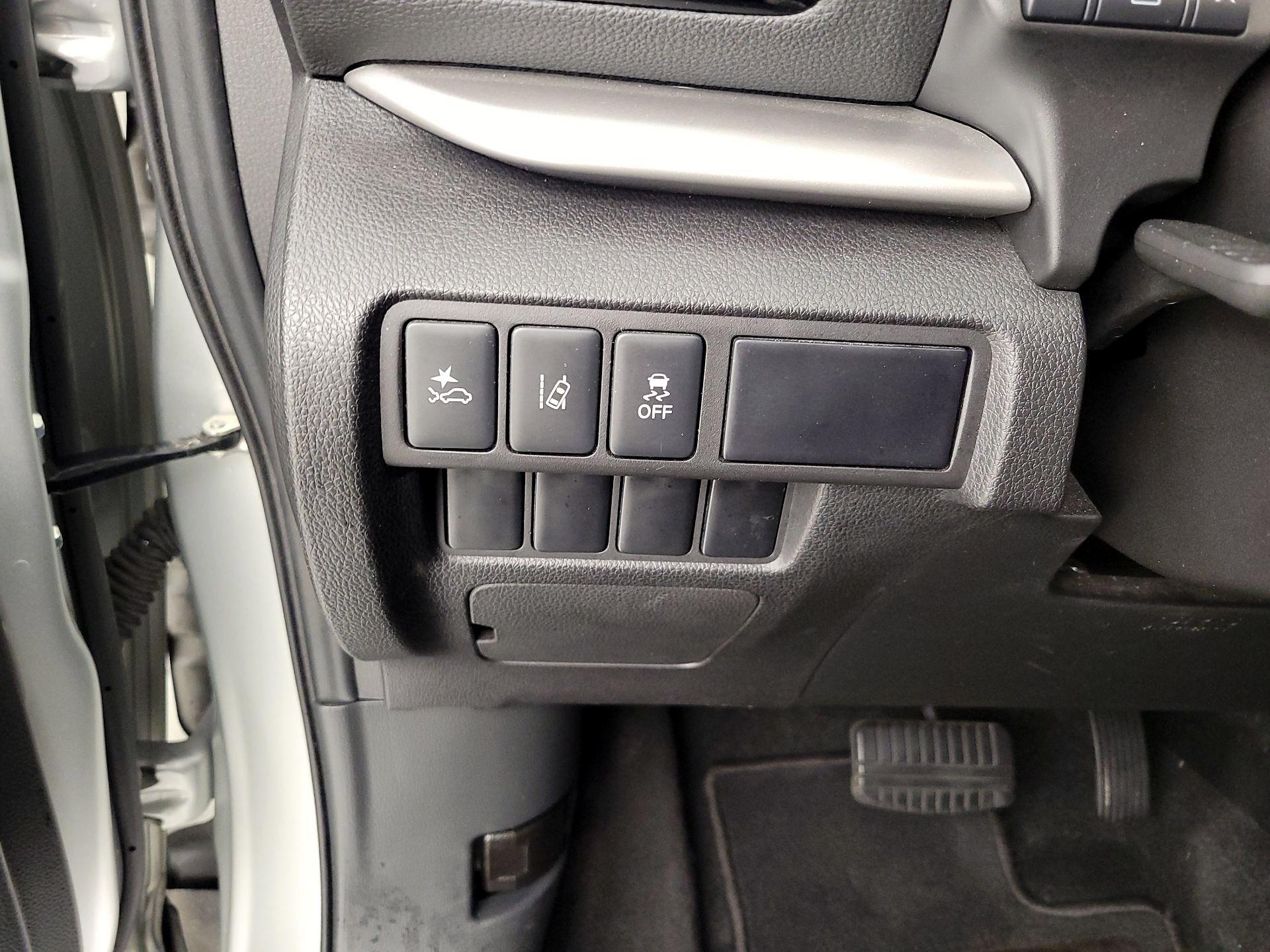 Thumbnail: 2023 Mitsubishi Eclipse Cross - 13