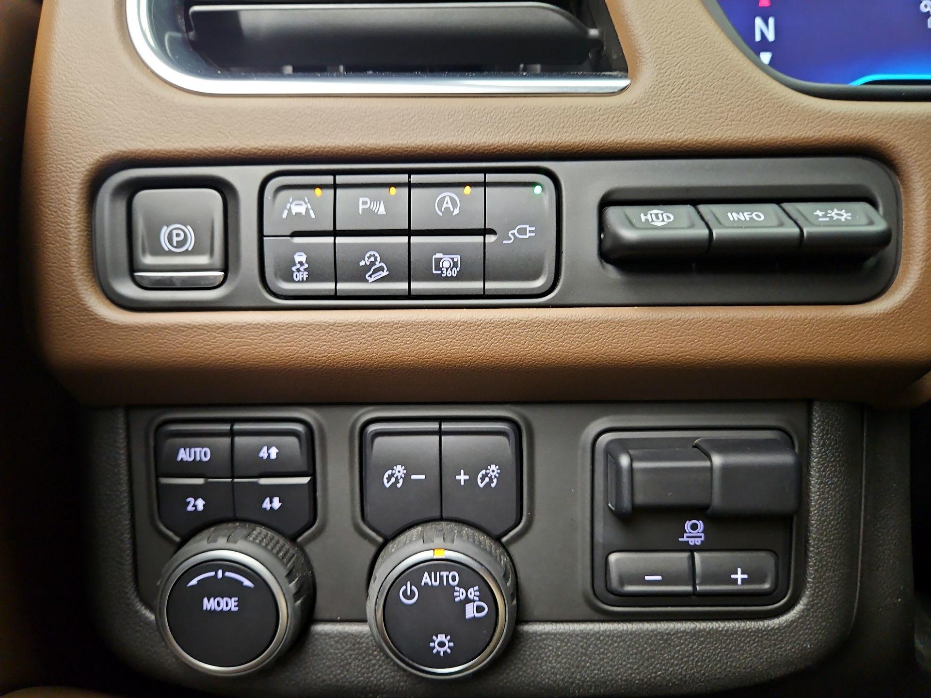 Thumbnail: 2022 Chevrolet Tahoe - 13
