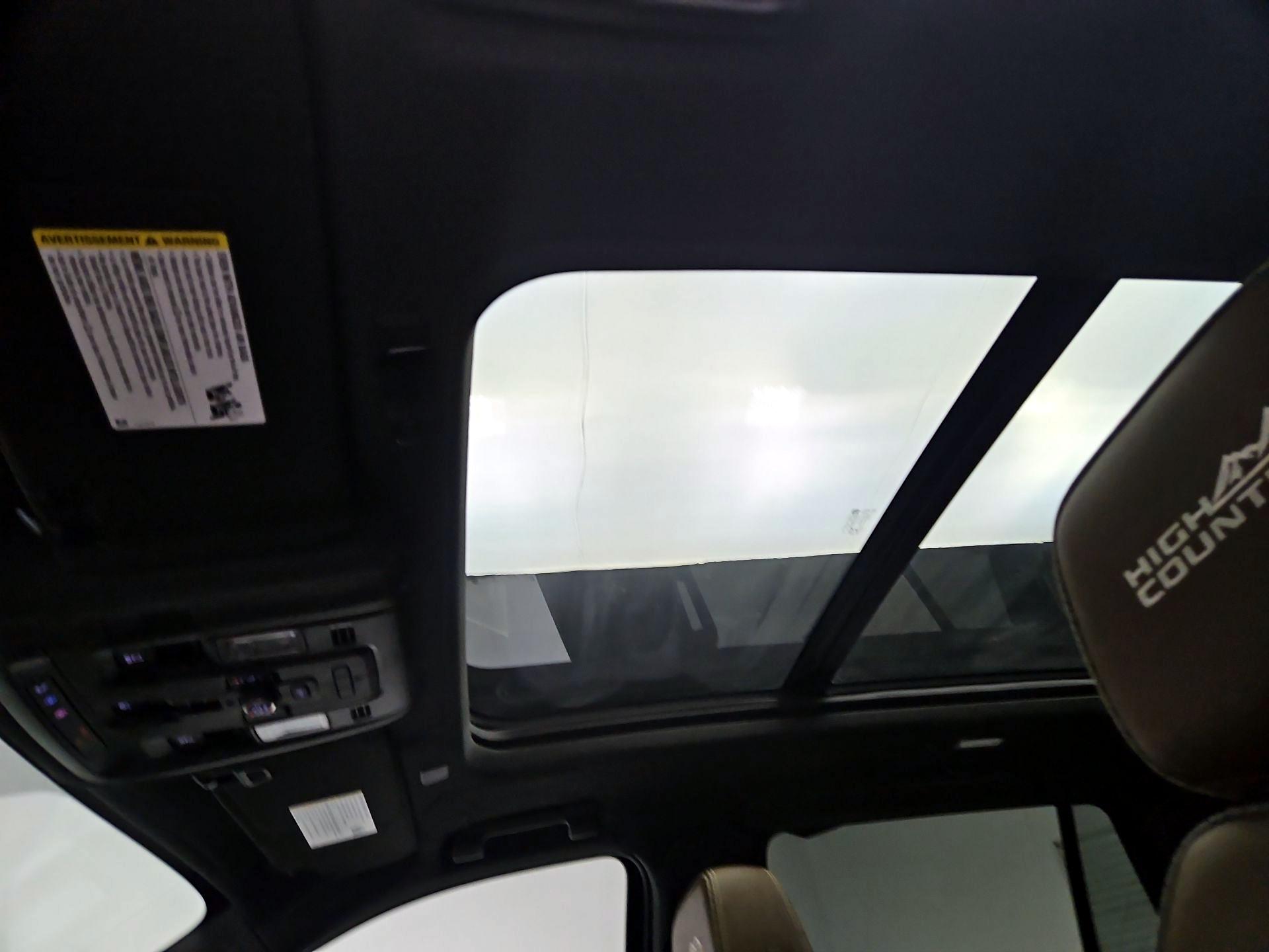 Thumbnail: 2022 Chevrolet Tahoe - 20