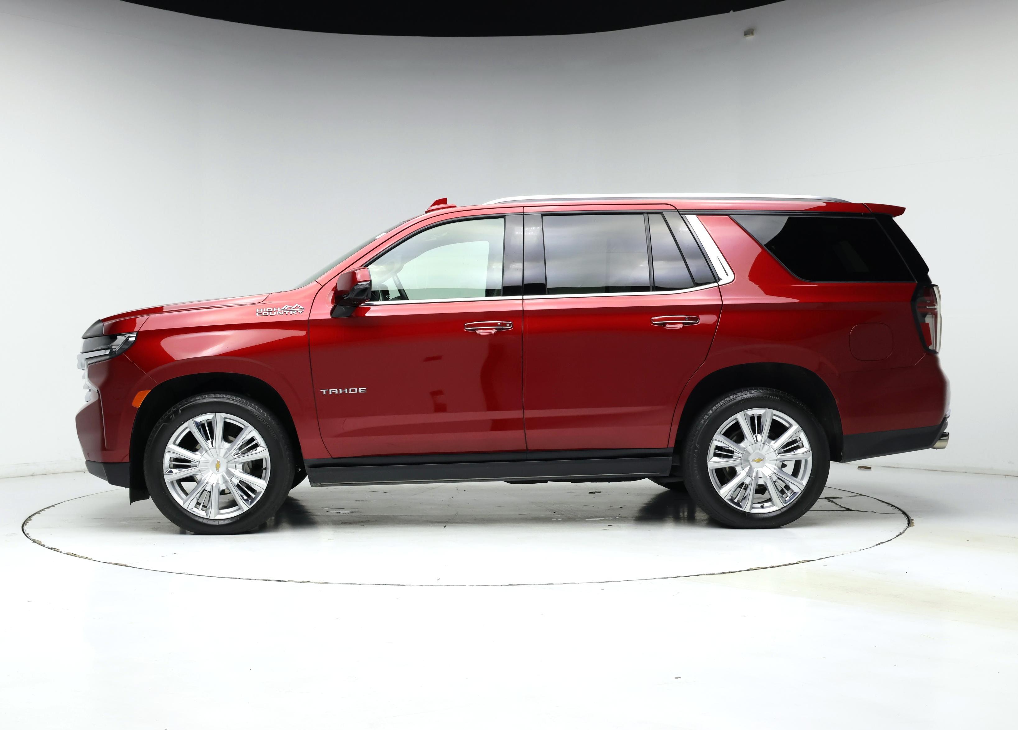 Thumbnail: 2022 Chevrolet Tahoe - 3
