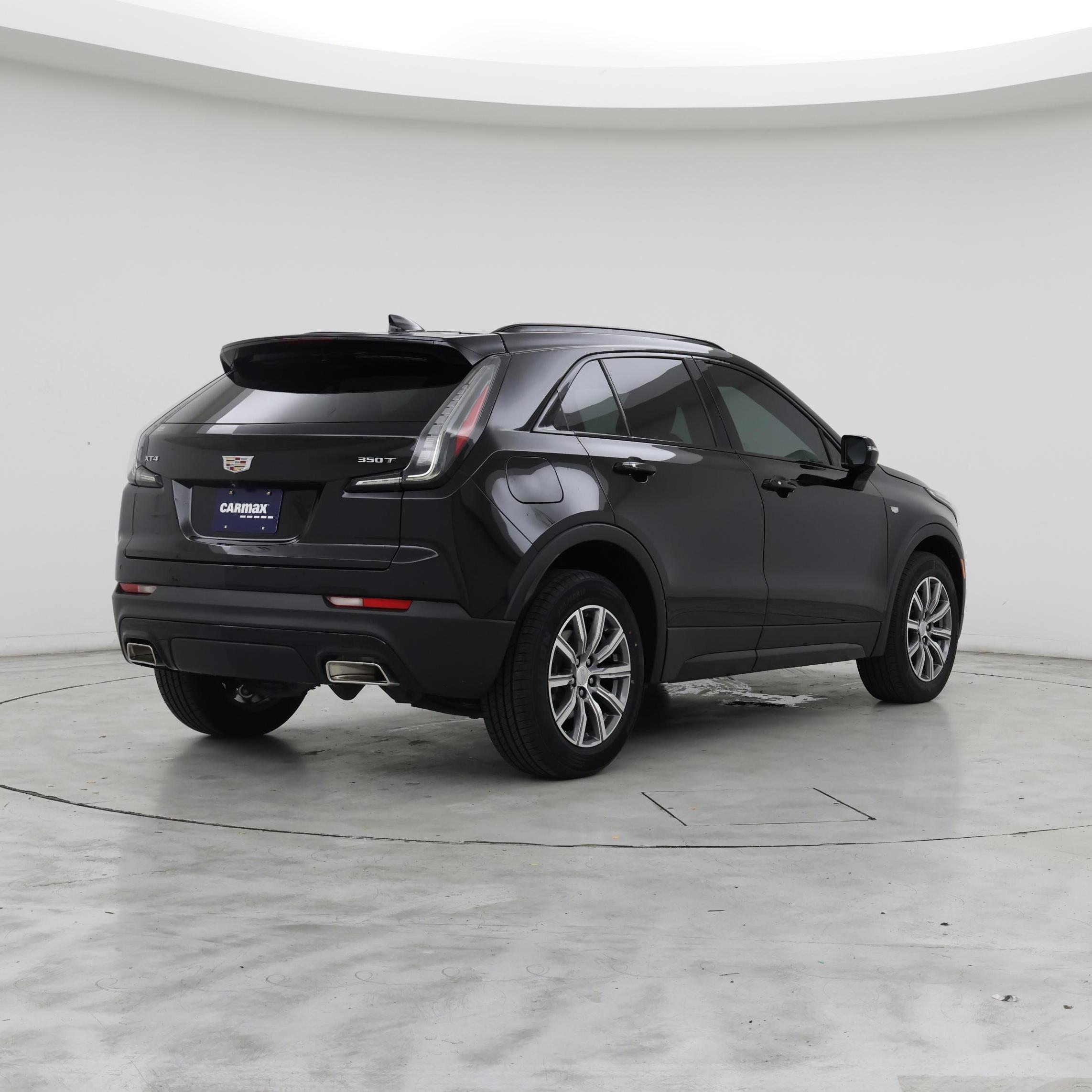Thumbnail: 2023 Cadillac XT4 - 8