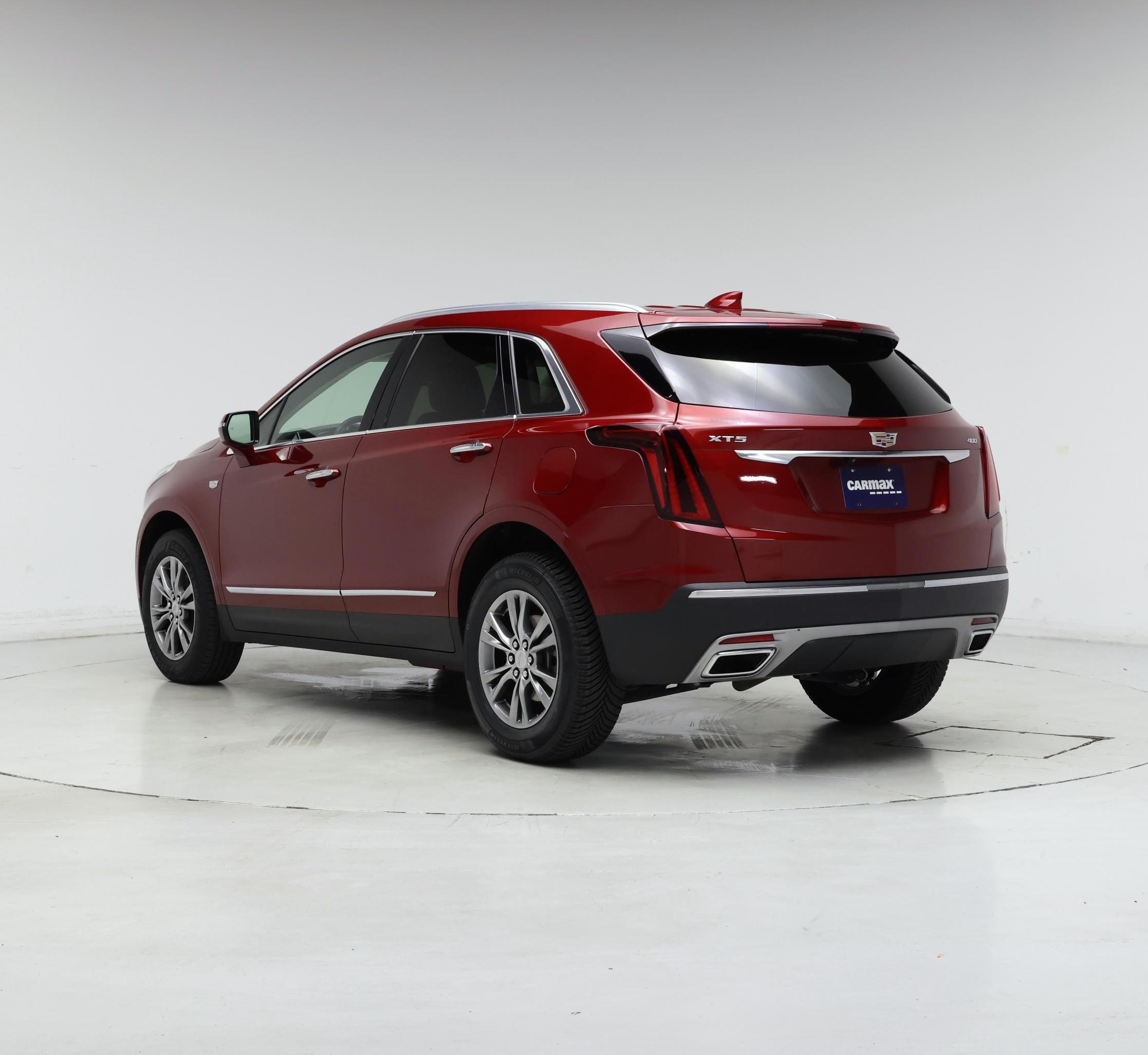 Thumbnail: 2023 Cadillac XT5 - 2