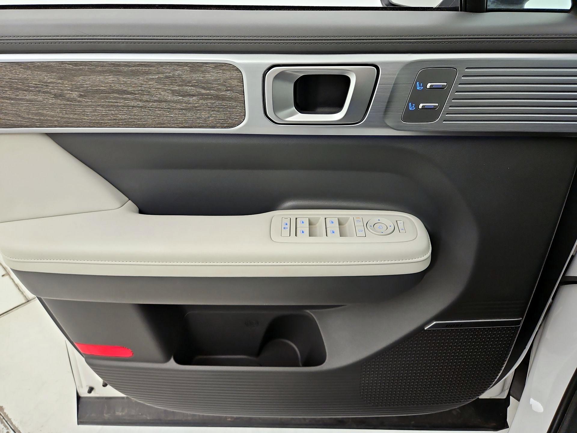 Thumbnail: 2024 Hyundai Santa Fe - 12