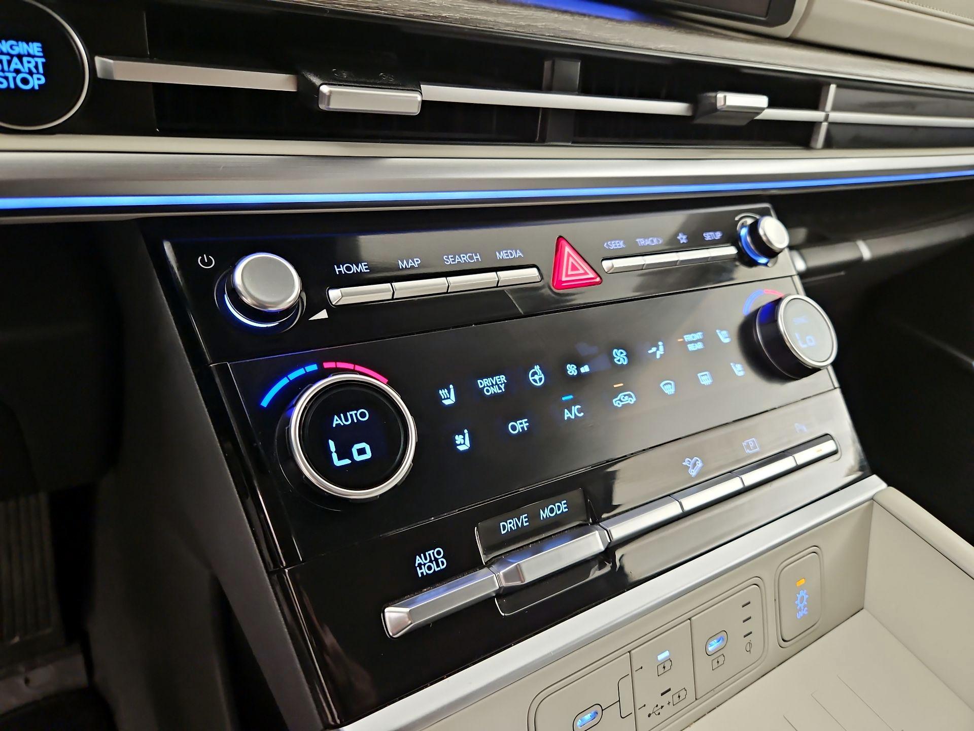Thumbnail: 2024 Hyundai Santa Fe - 17