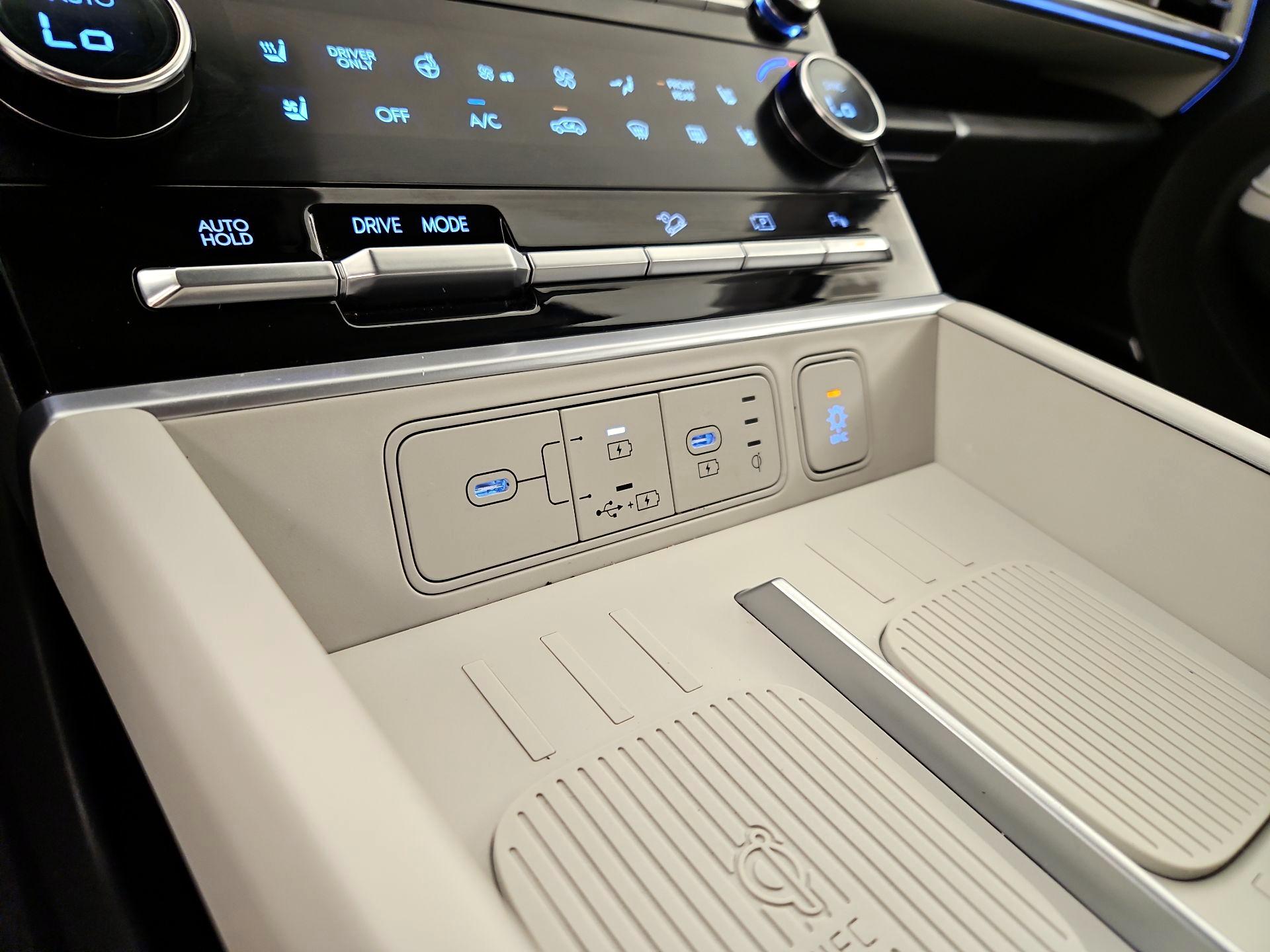 Thumbnail: 2024 Hyundai Santa Fe - 19