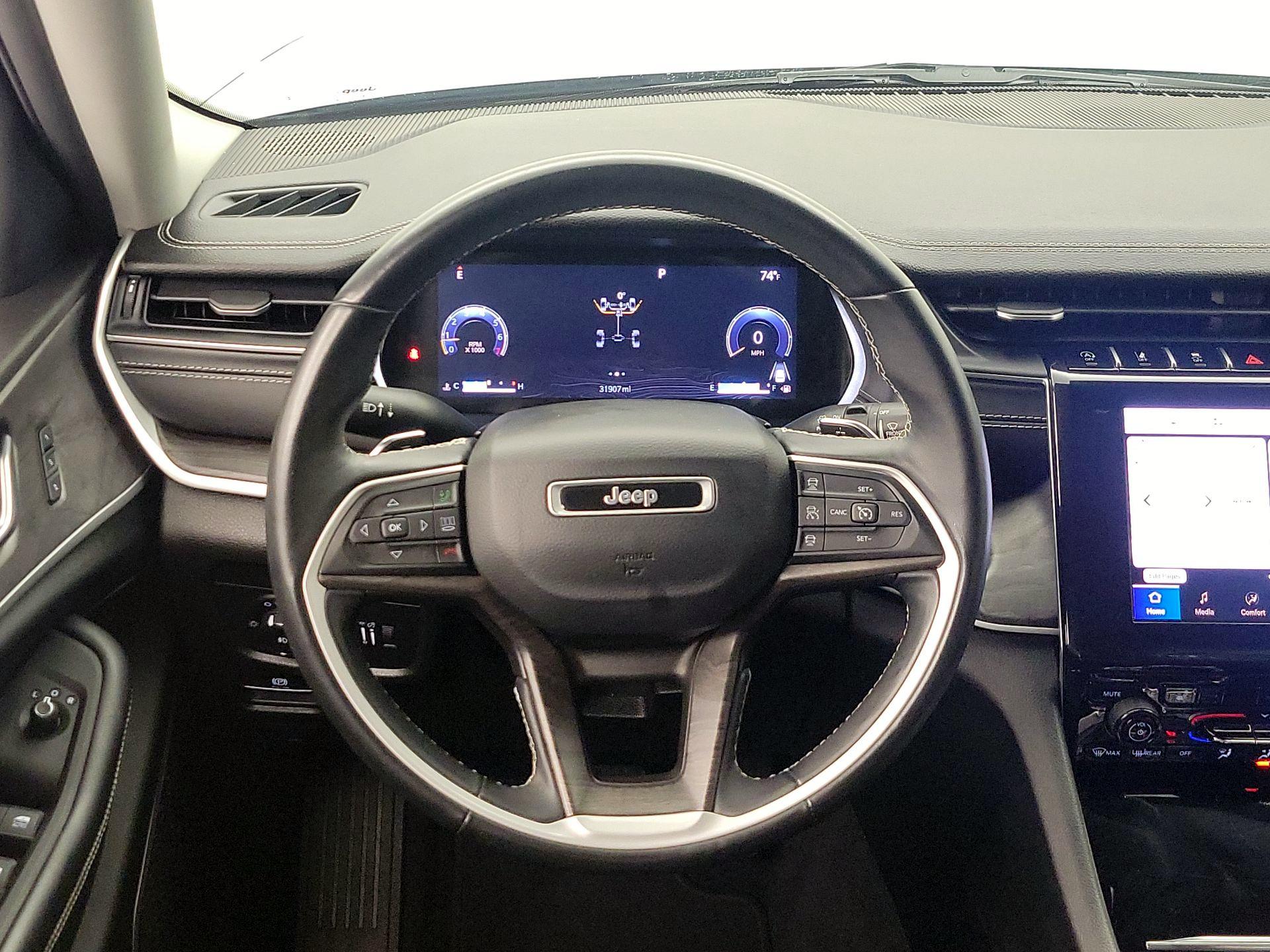 Thumbnail: 2022 Jeep Grand Cherokee - 10