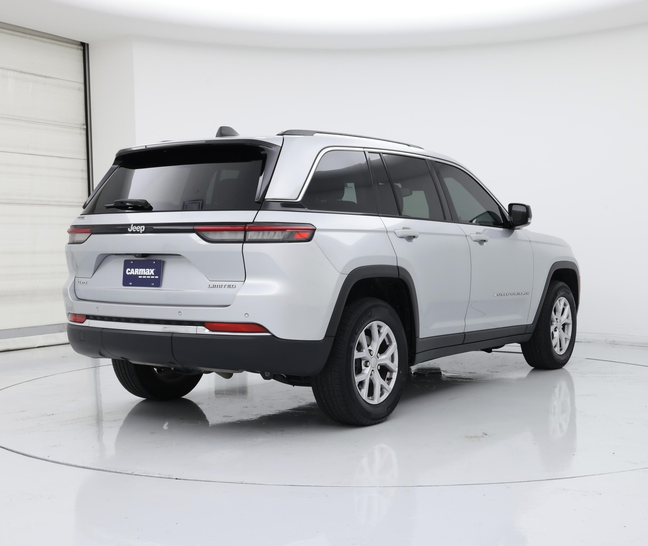 Thumbnail: 2022 Jeep Grand Cherokee - 8