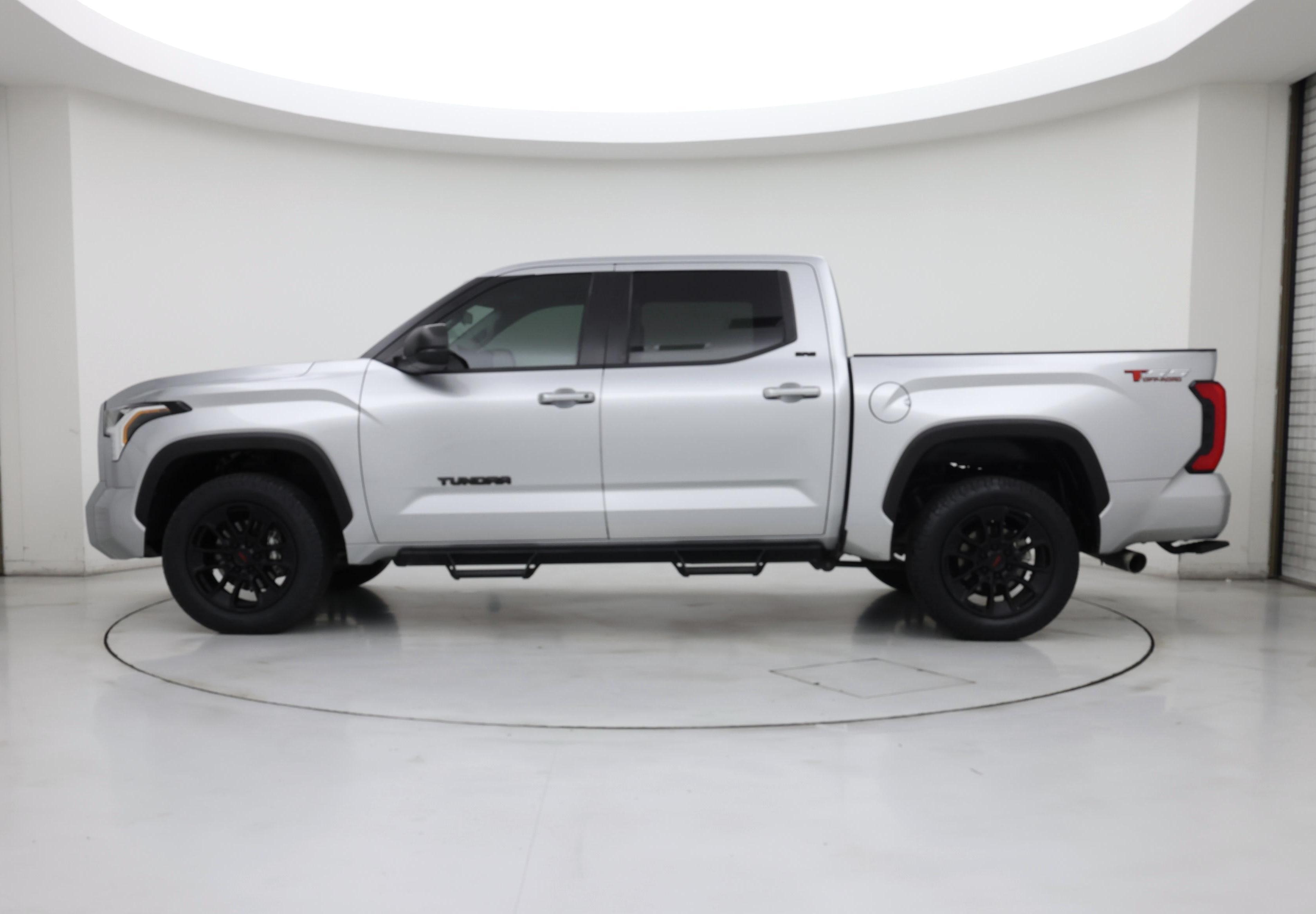 Thumbnail: 2024 Toyota Tundra - 3