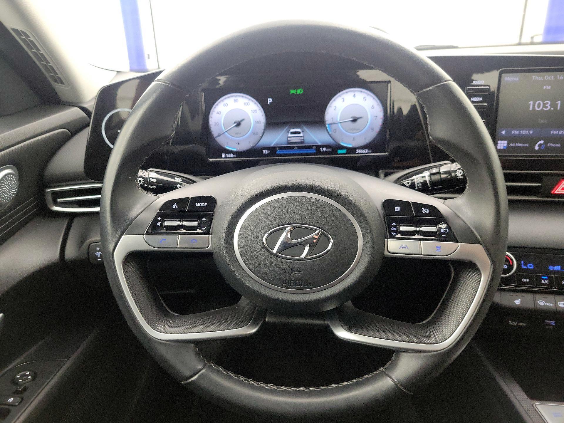 Thumbnail: 2022 Hyundai Elantra - 10