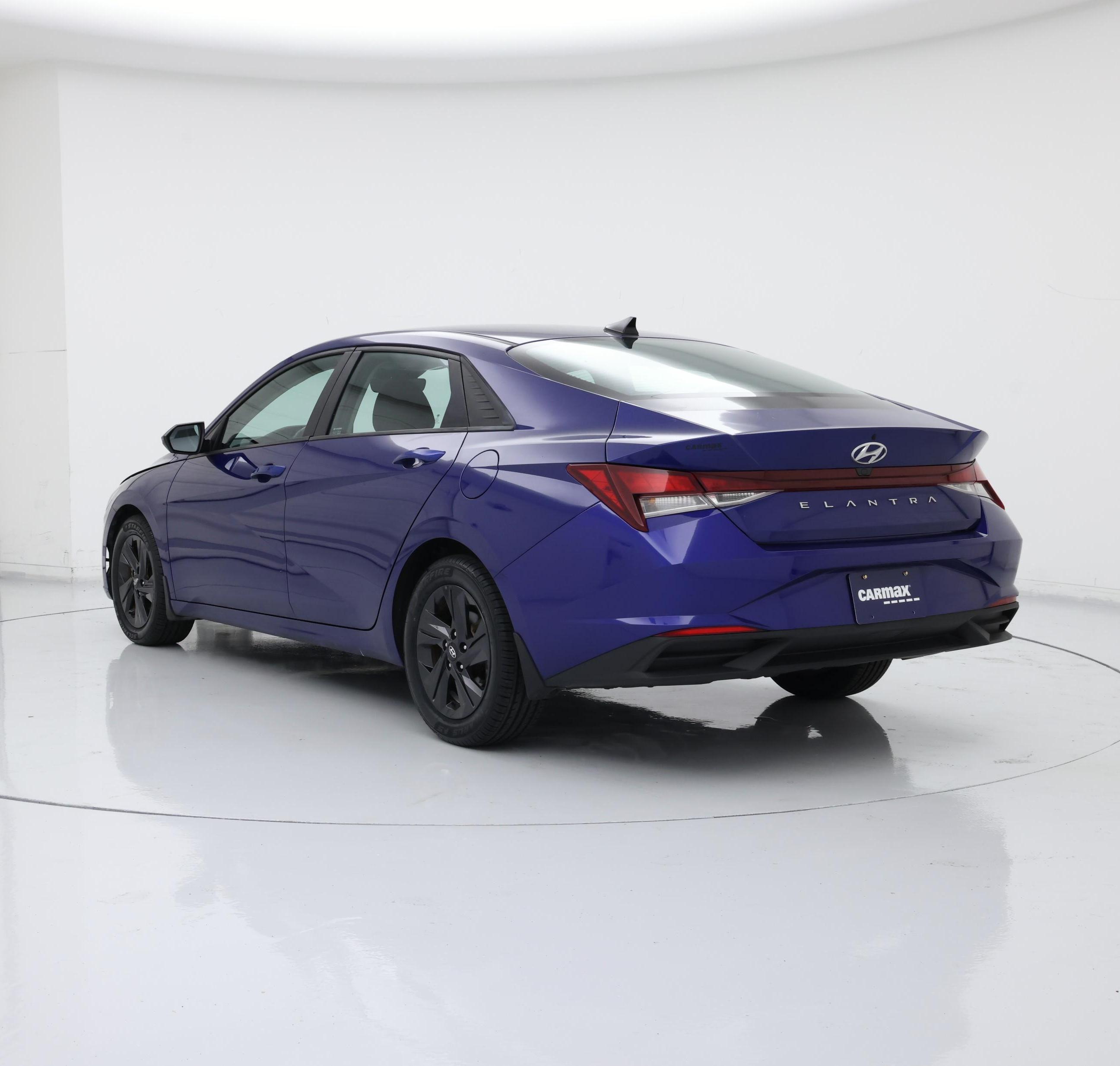 Thumbnail: 2022 Hyundai Elantra - 2