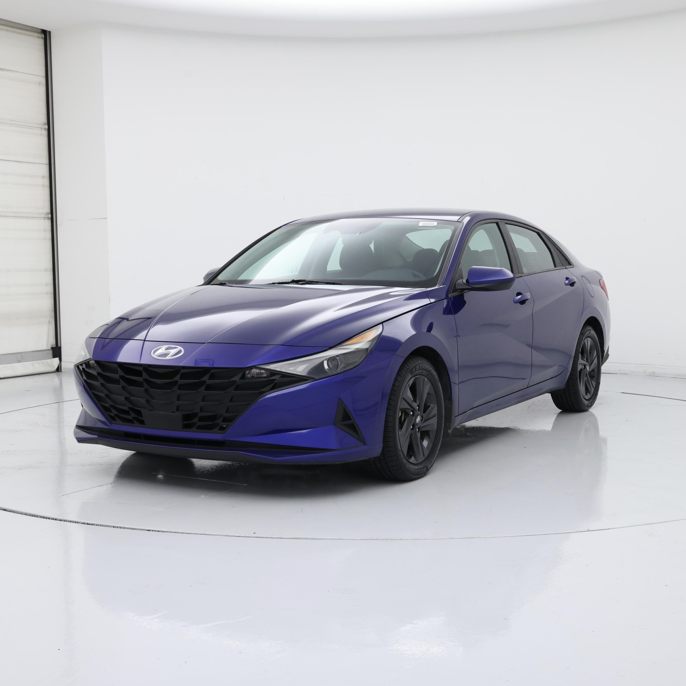 Thumbnail: 2022 Hyundai Elantra - 4