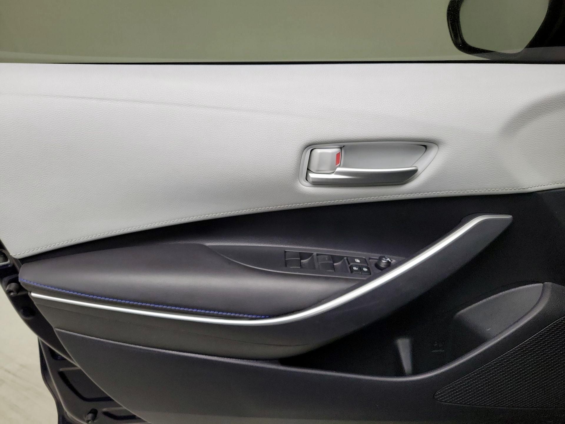 Thumbnail: 2020 Toyota Corolla - 12