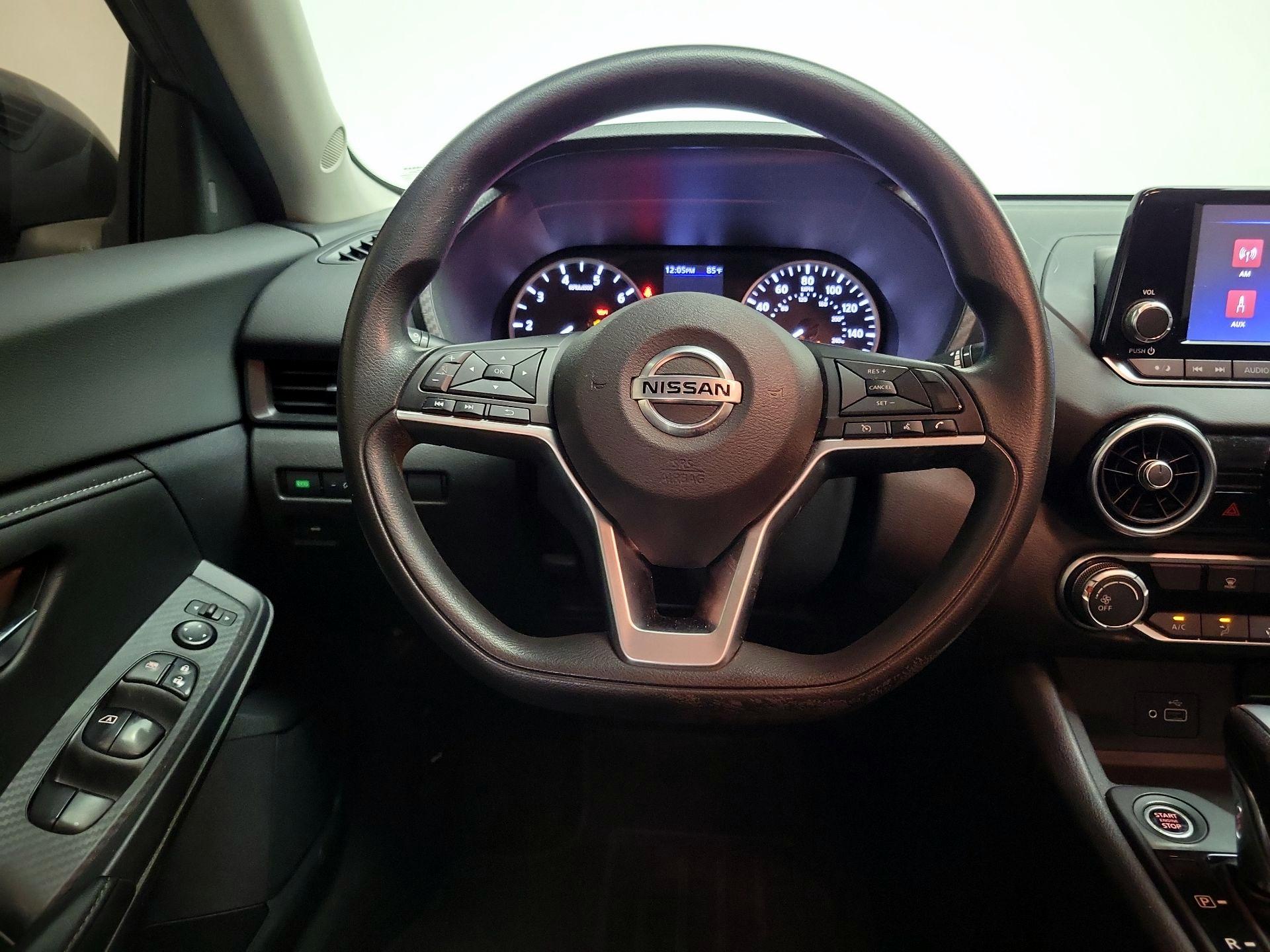 Thumbnail: 2021 Nissan Sentra - 10