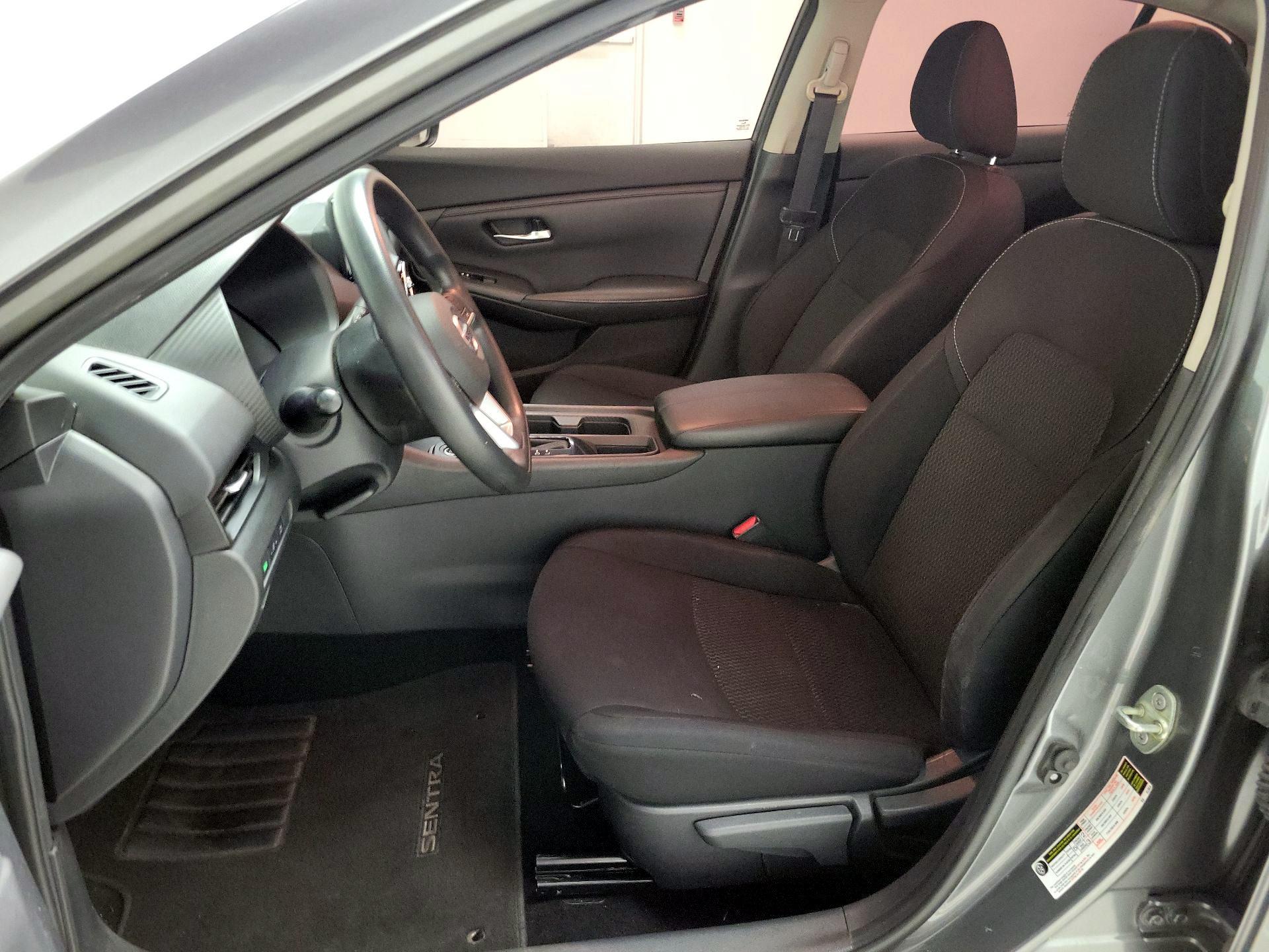 Thumbnail: 2021 Nissan Sentra - 11
