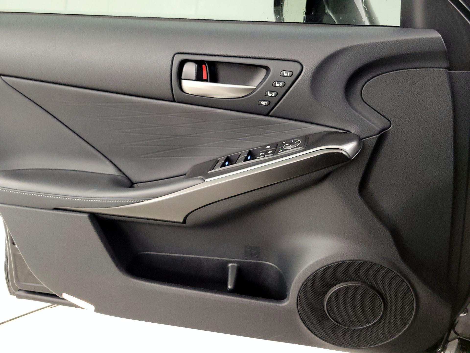 Thumbnail: 2023 Lexus IS - 12