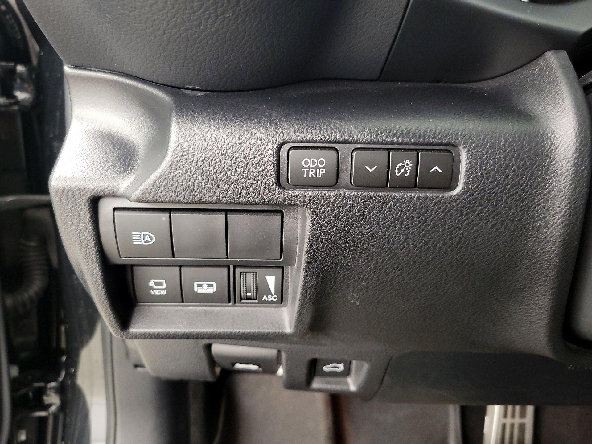 Thumbnail: 2023 Lexus IS - 13