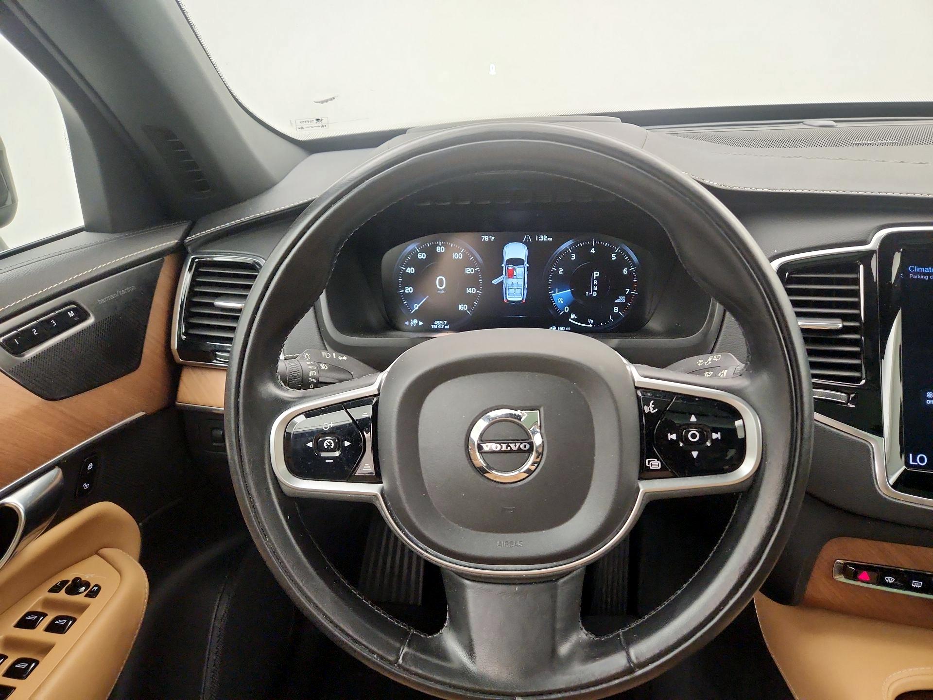 Thumbnail: 2019 Volvo XC90 - 10